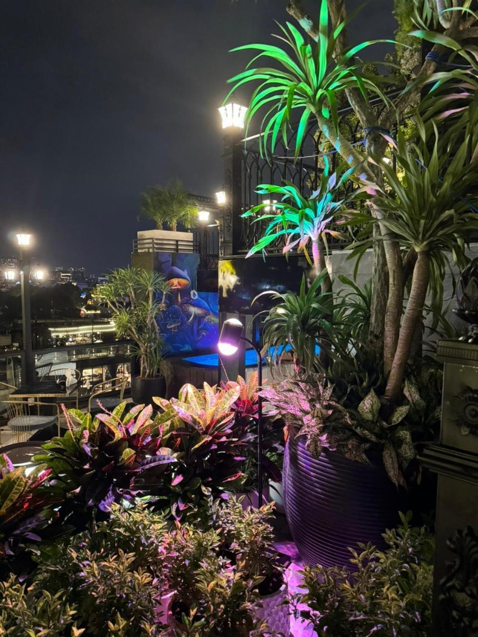 L'signature & Hotel