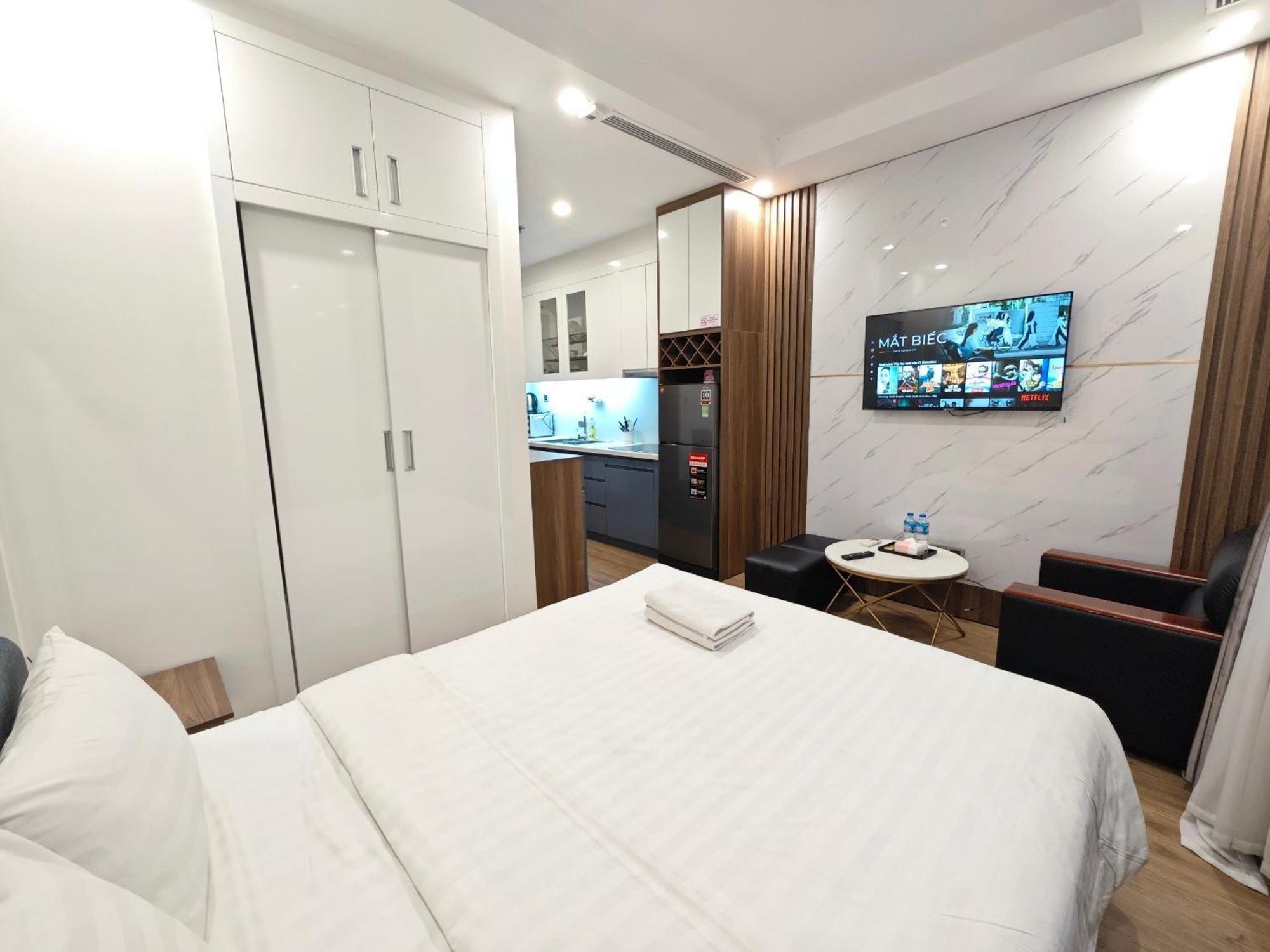 Kim's House - Vinhomes Bay For Rent Apartment Hanoi