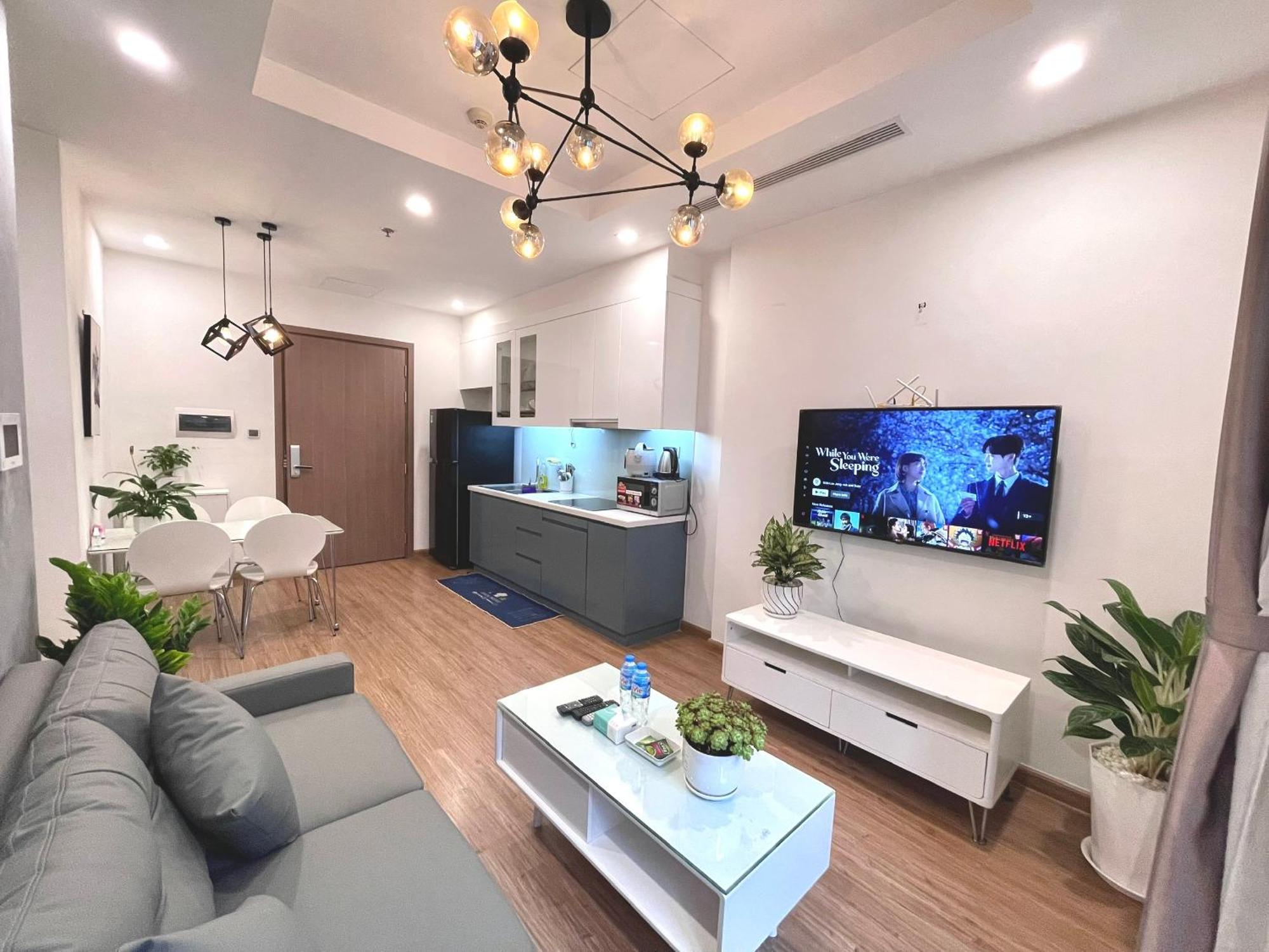 Kim's House - Vinhomes Bay For Rent *