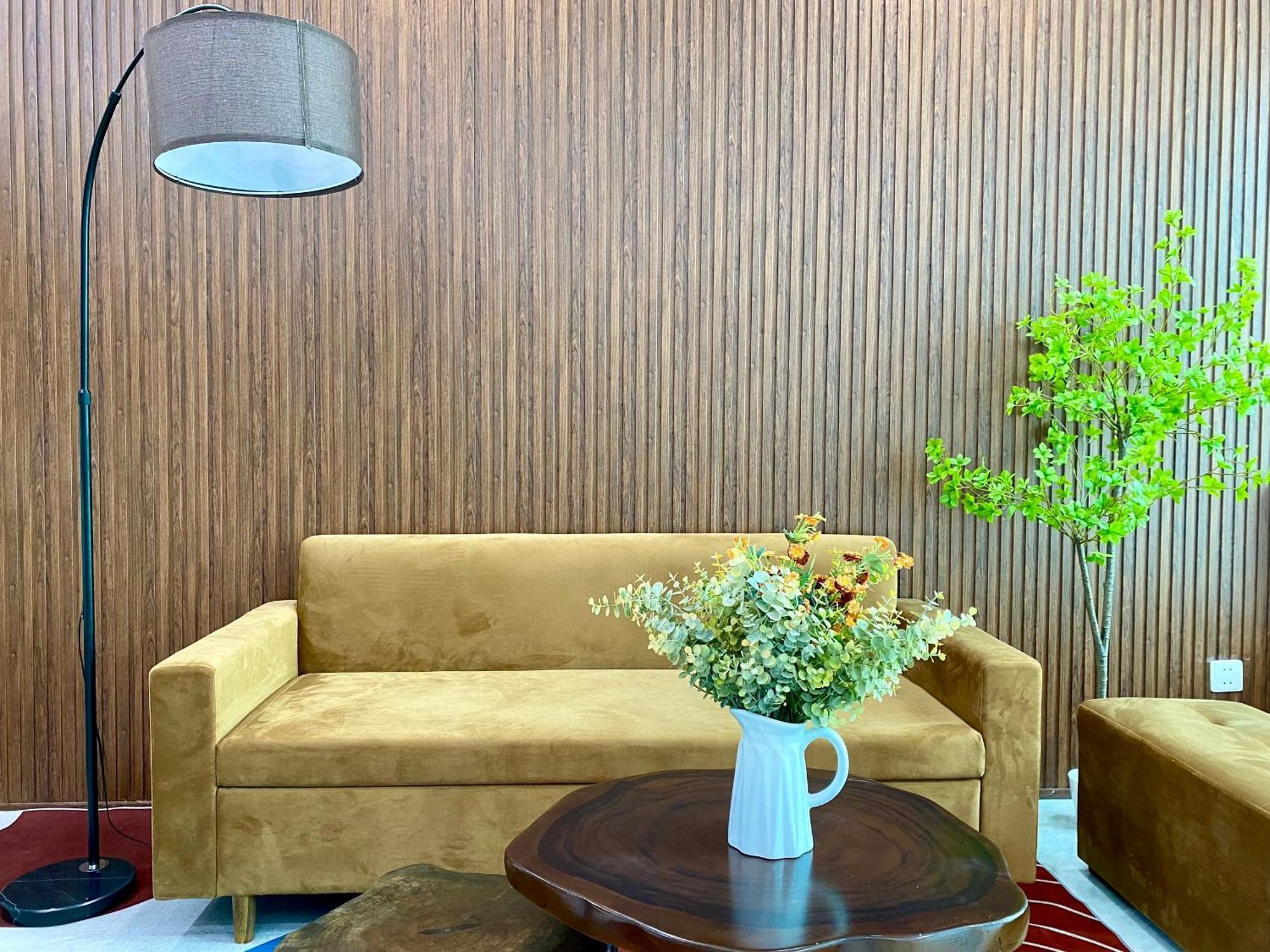 Flowergod Riverside Apartment