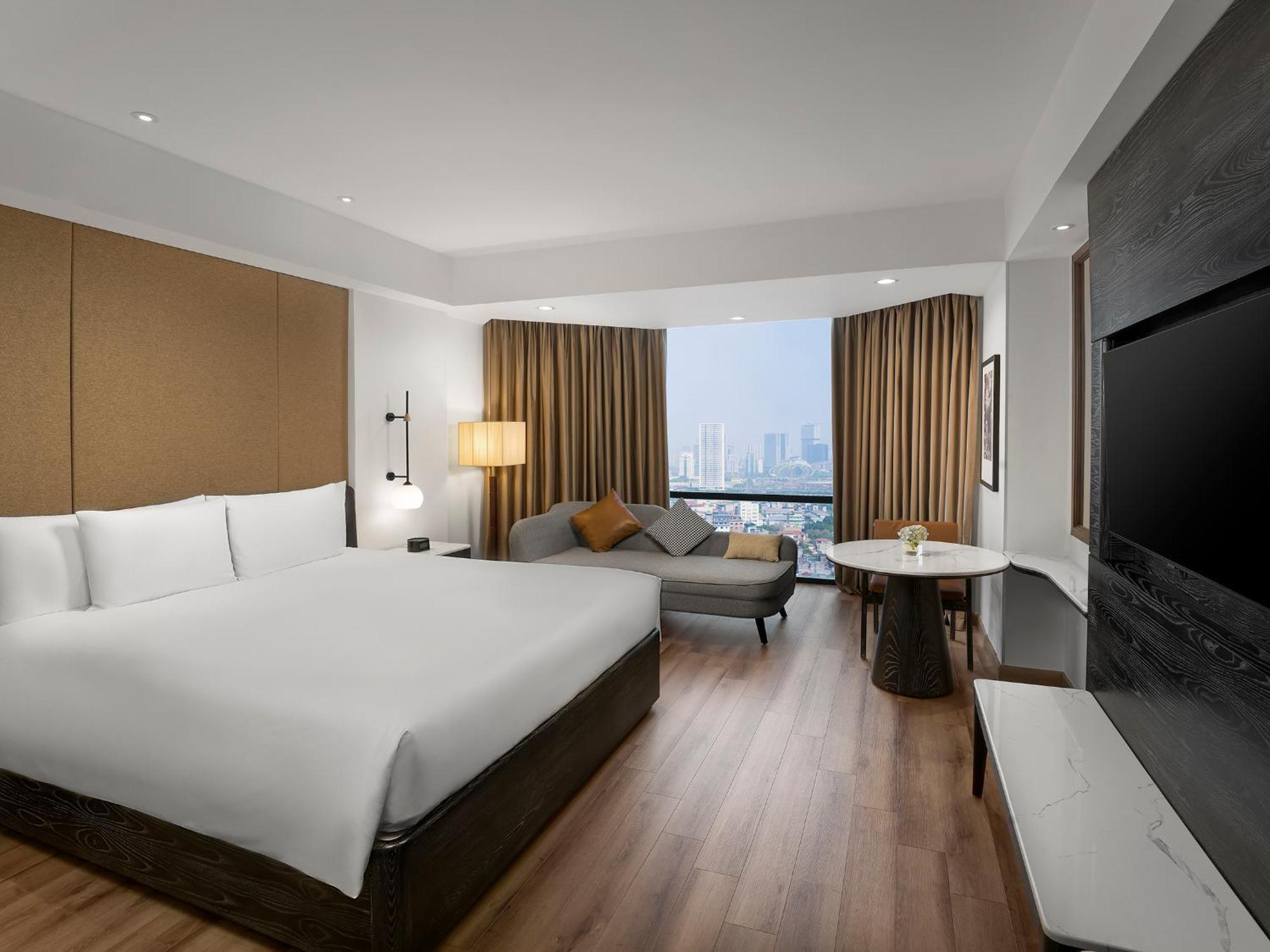 Sheraton West