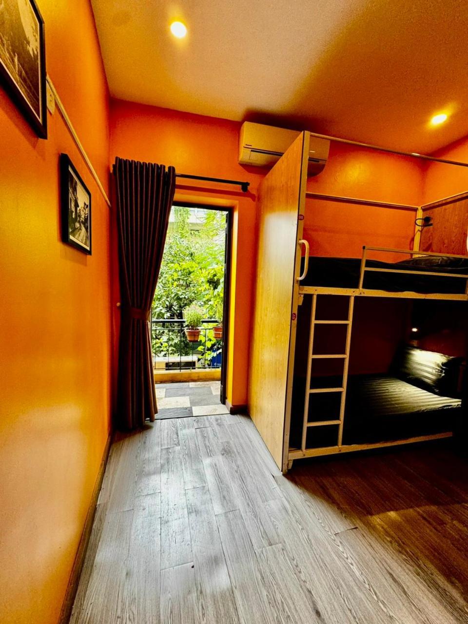 Old Quarter Autumn House *