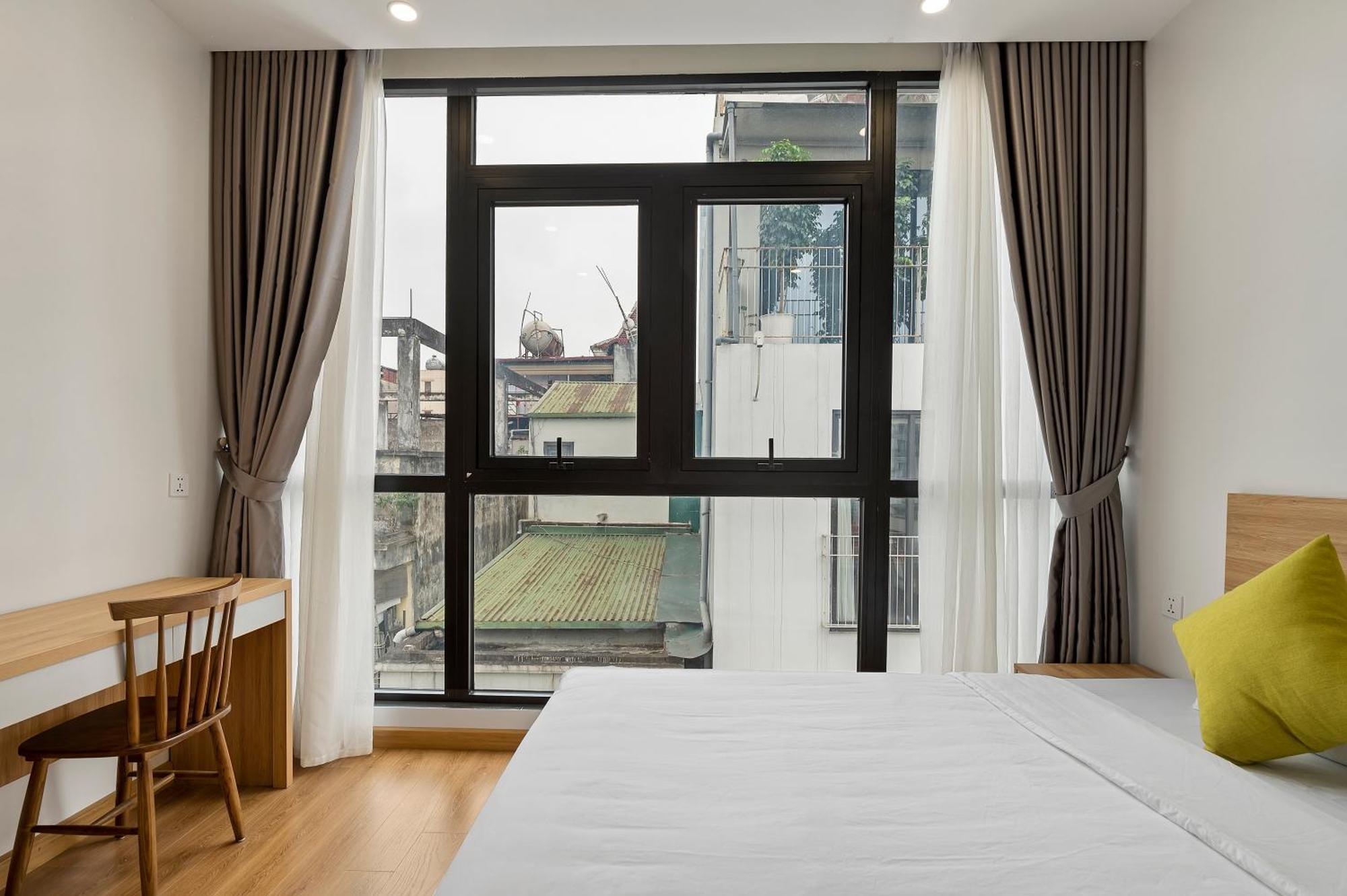 22housing Luxury 81 Linh Lang