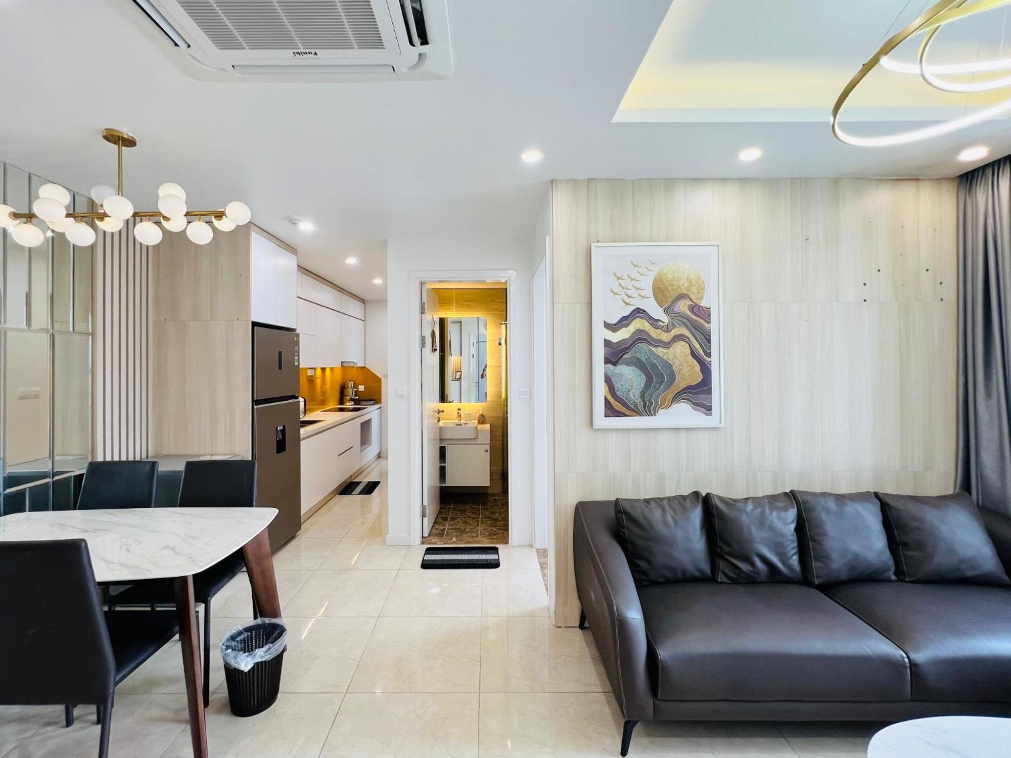Daniel - D'capitale Ha Noi Apartment
