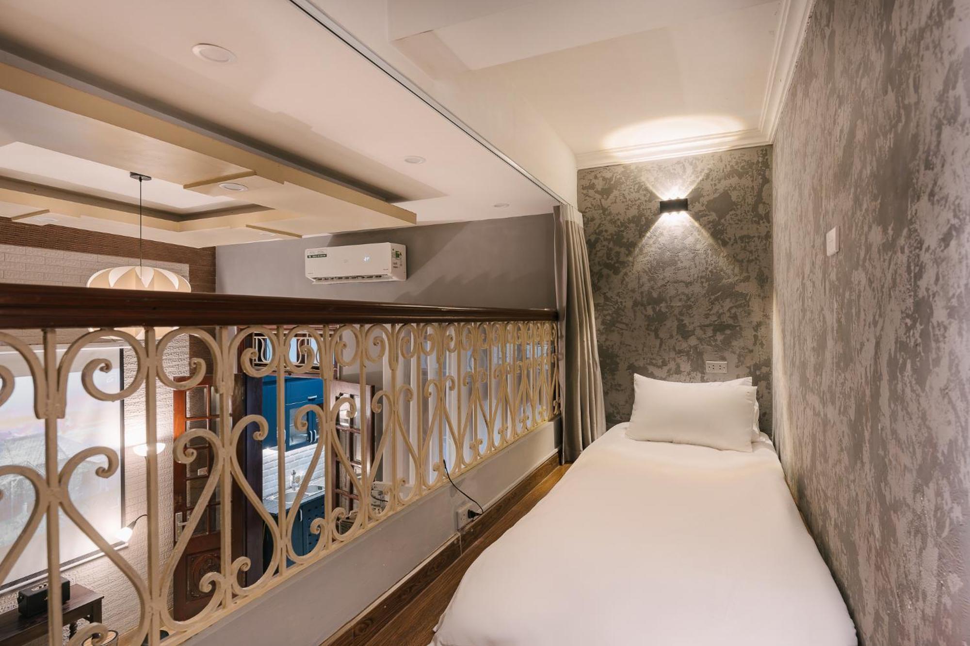 Apartment Joie Duplex-heart Of Hanoi-2min To And Night Market-home Cinema