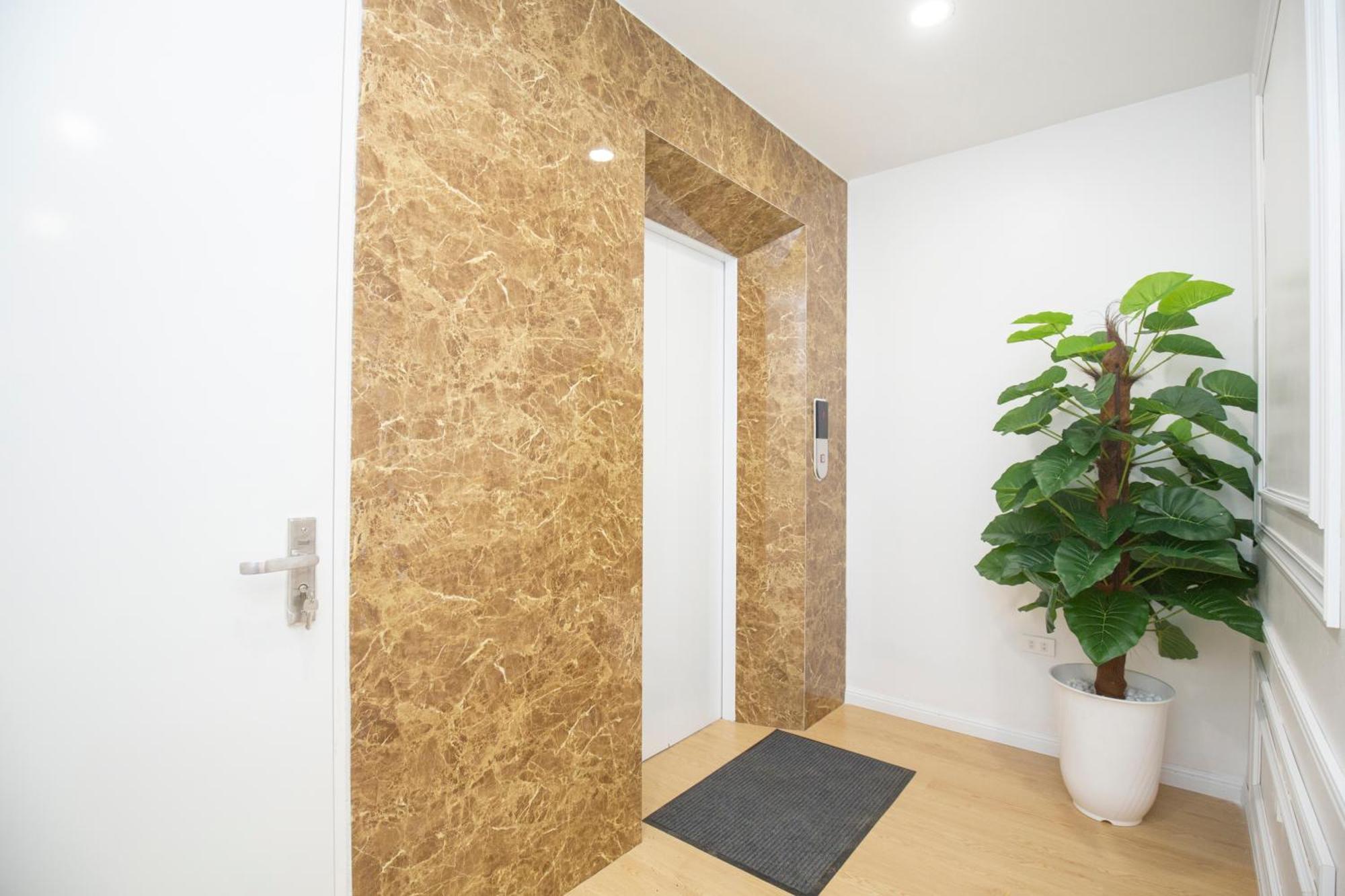 Apartment Sumitomo 17 -lane 535 Kim Ma Street *