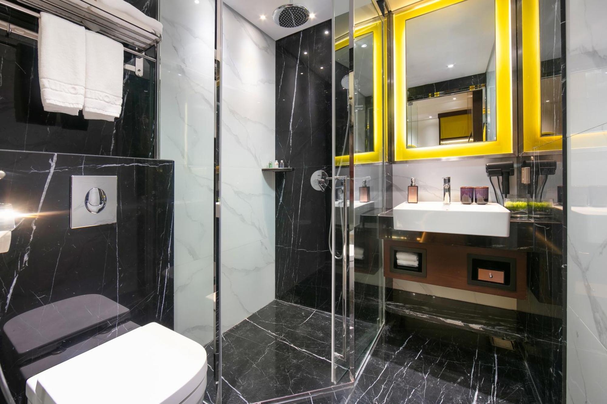 Hotel Aurora 4*