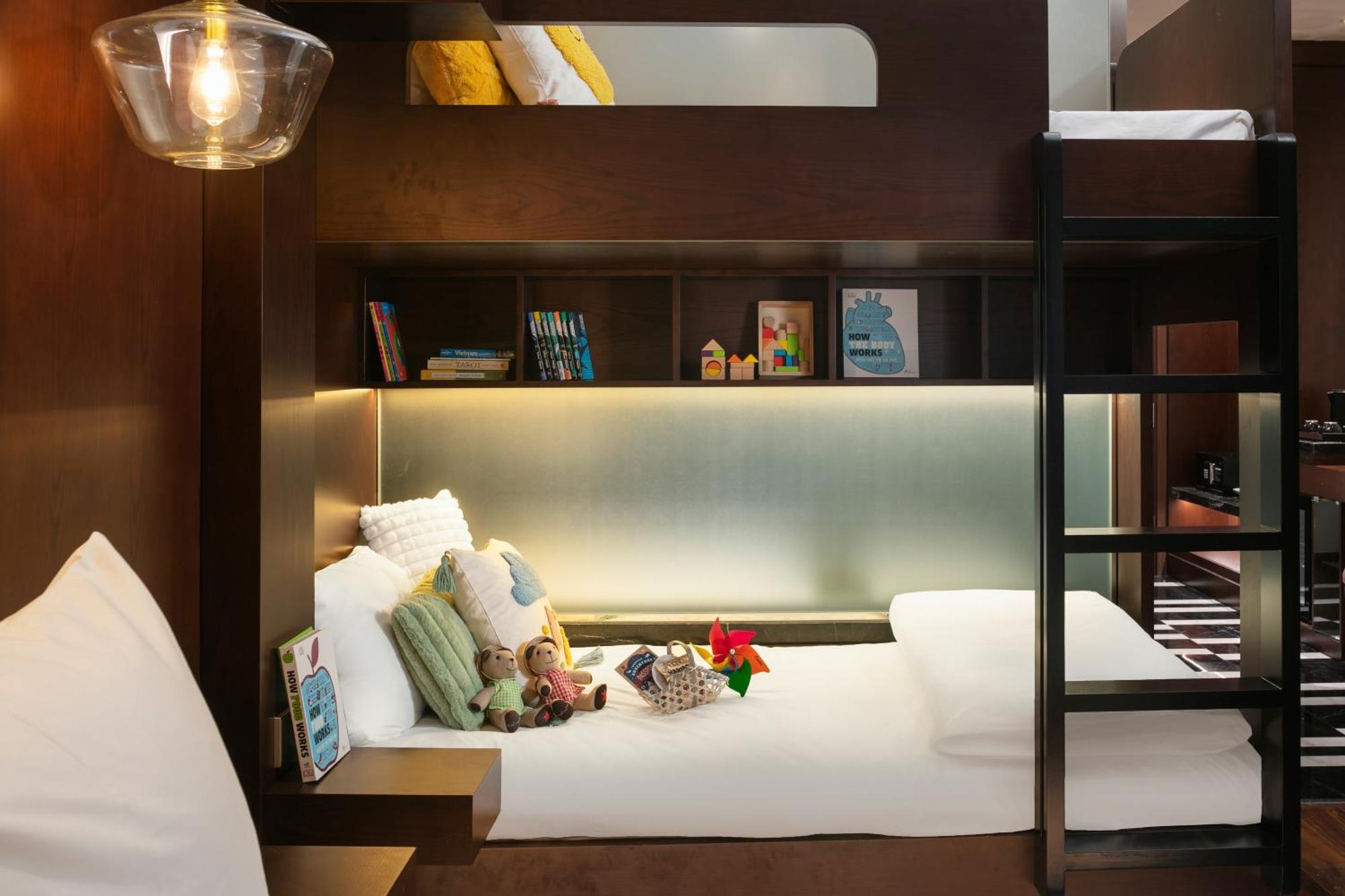 Aurora Hotel 4*