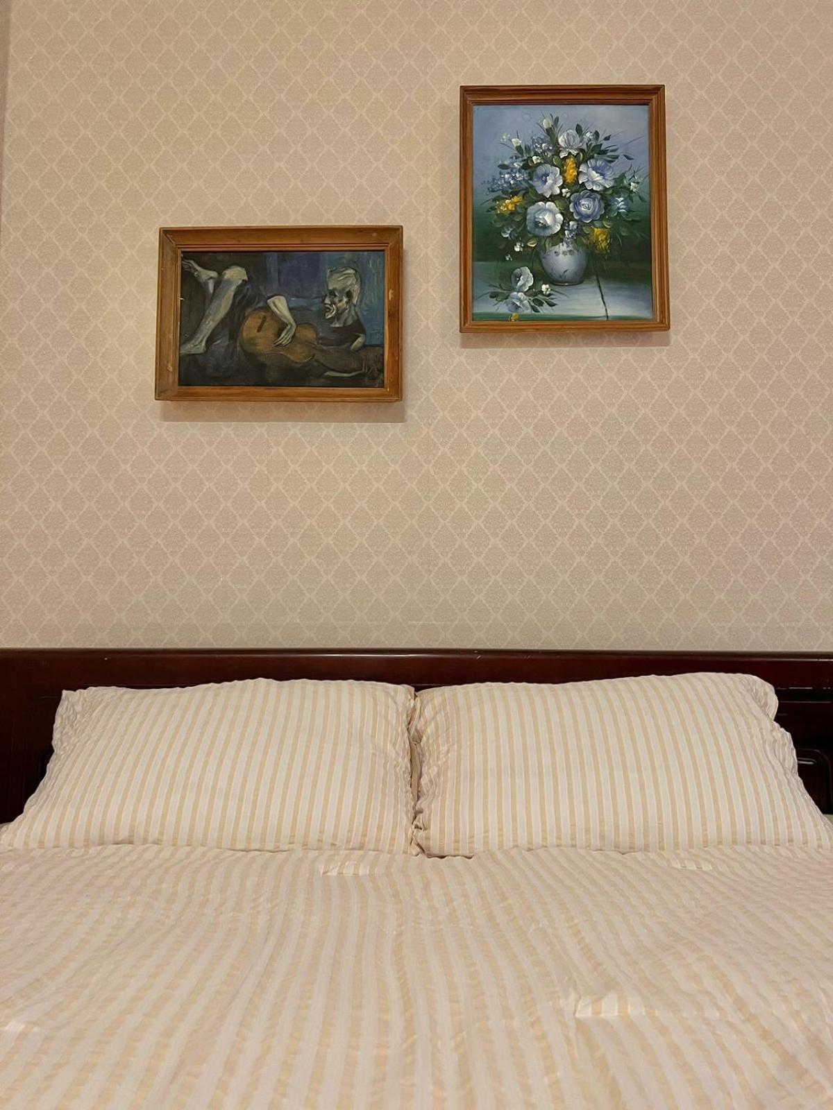 Homestay Lushstay - Vintage Haven For Couples Hanoi