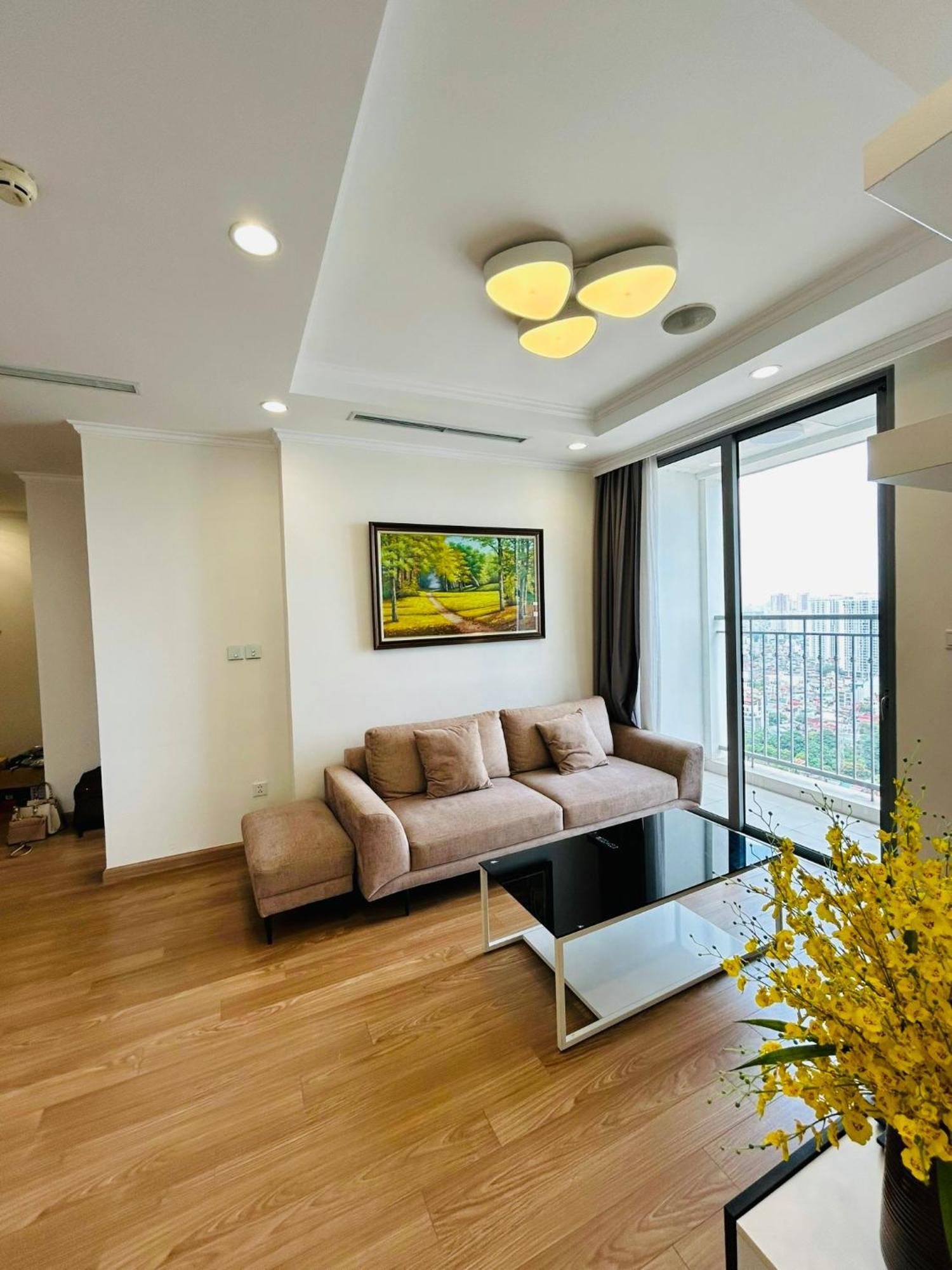 3br Times Netflix Balcony