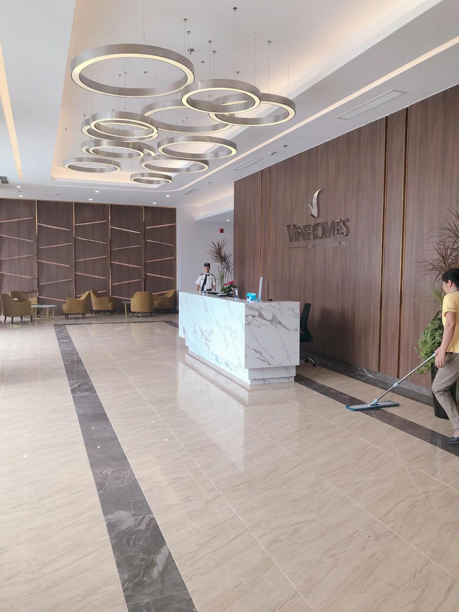 Apartment Luxury In Vinhomes Metropolis Near Lotte Hanoi