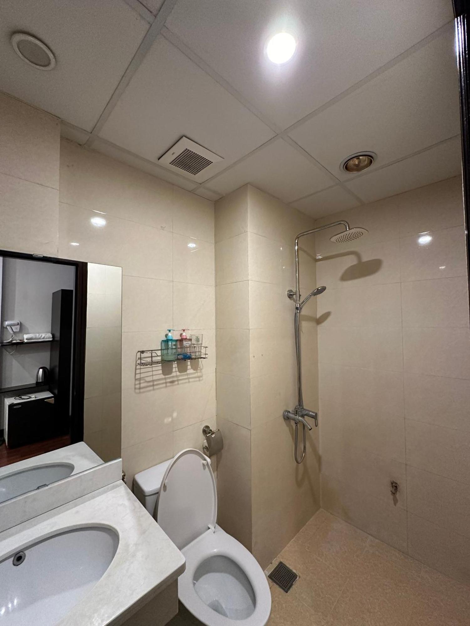 Cozy Legend Khách sạn 3*
