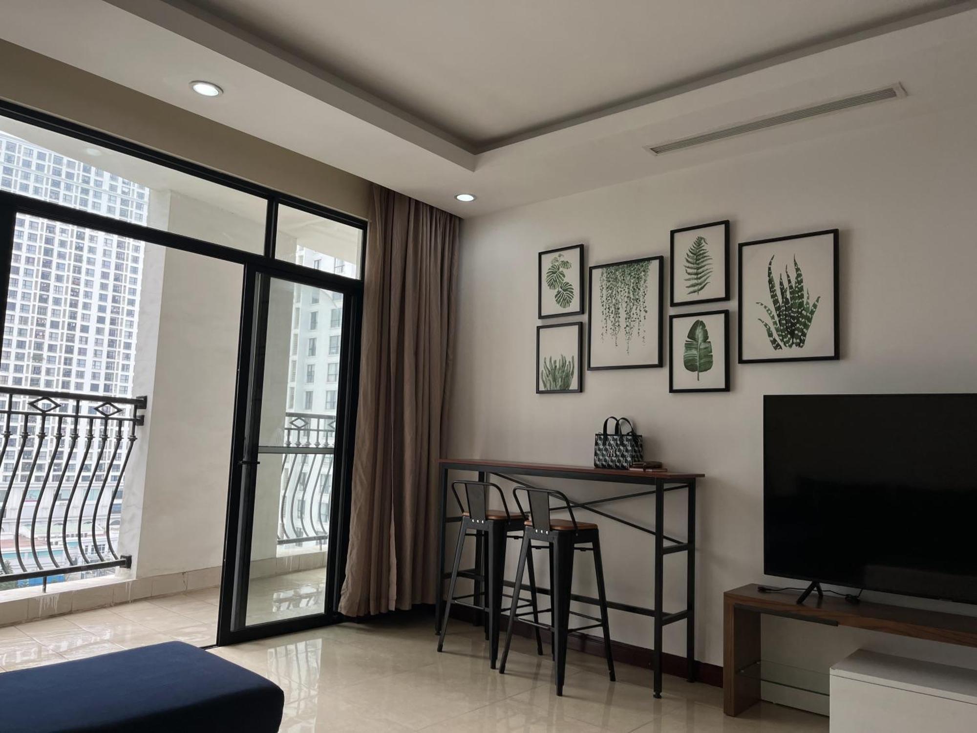 Vinhomes Royal 3 Br * Hà Nội