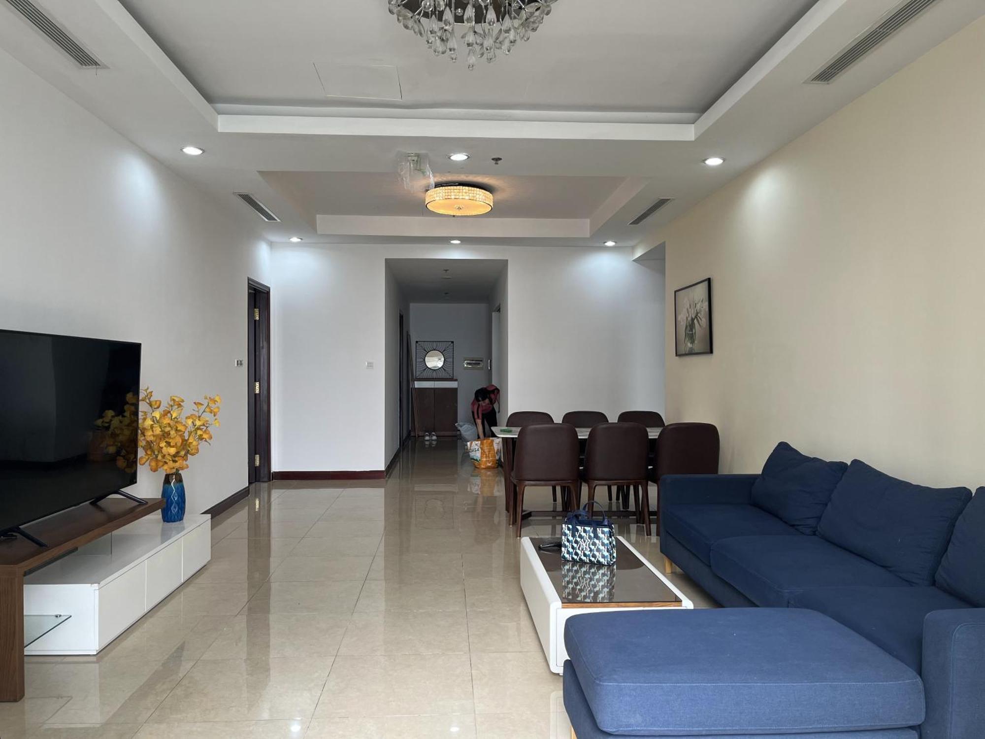 Vinhomes Royal 3 Br Căn hộ