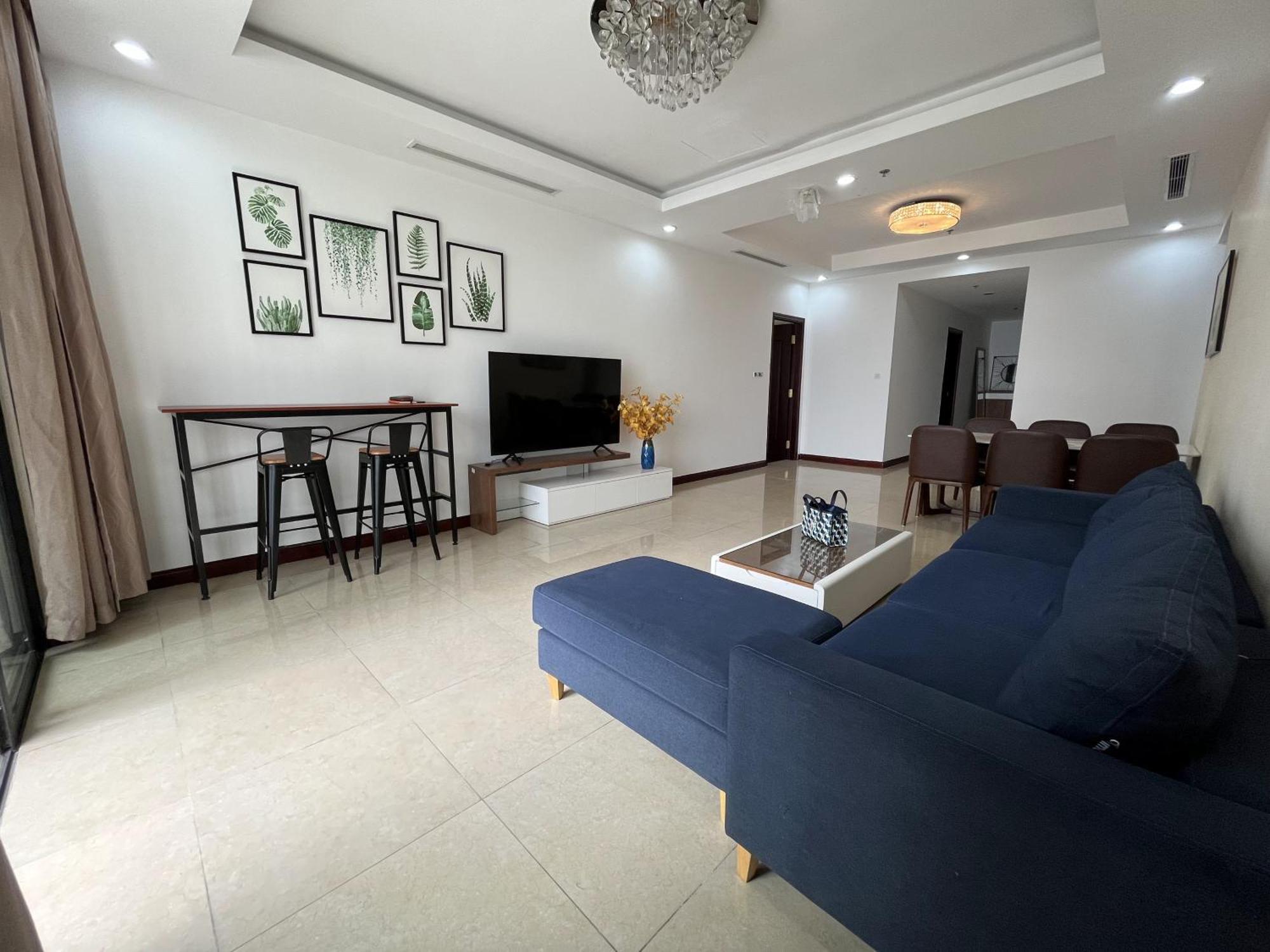 Apartment Vinhomes Royal 3 Br