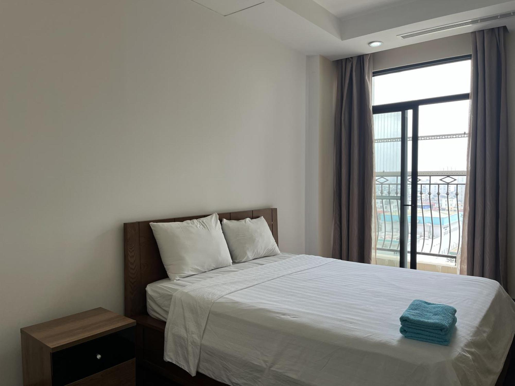 Căn hộ Vinhomes Royal 3 Br *