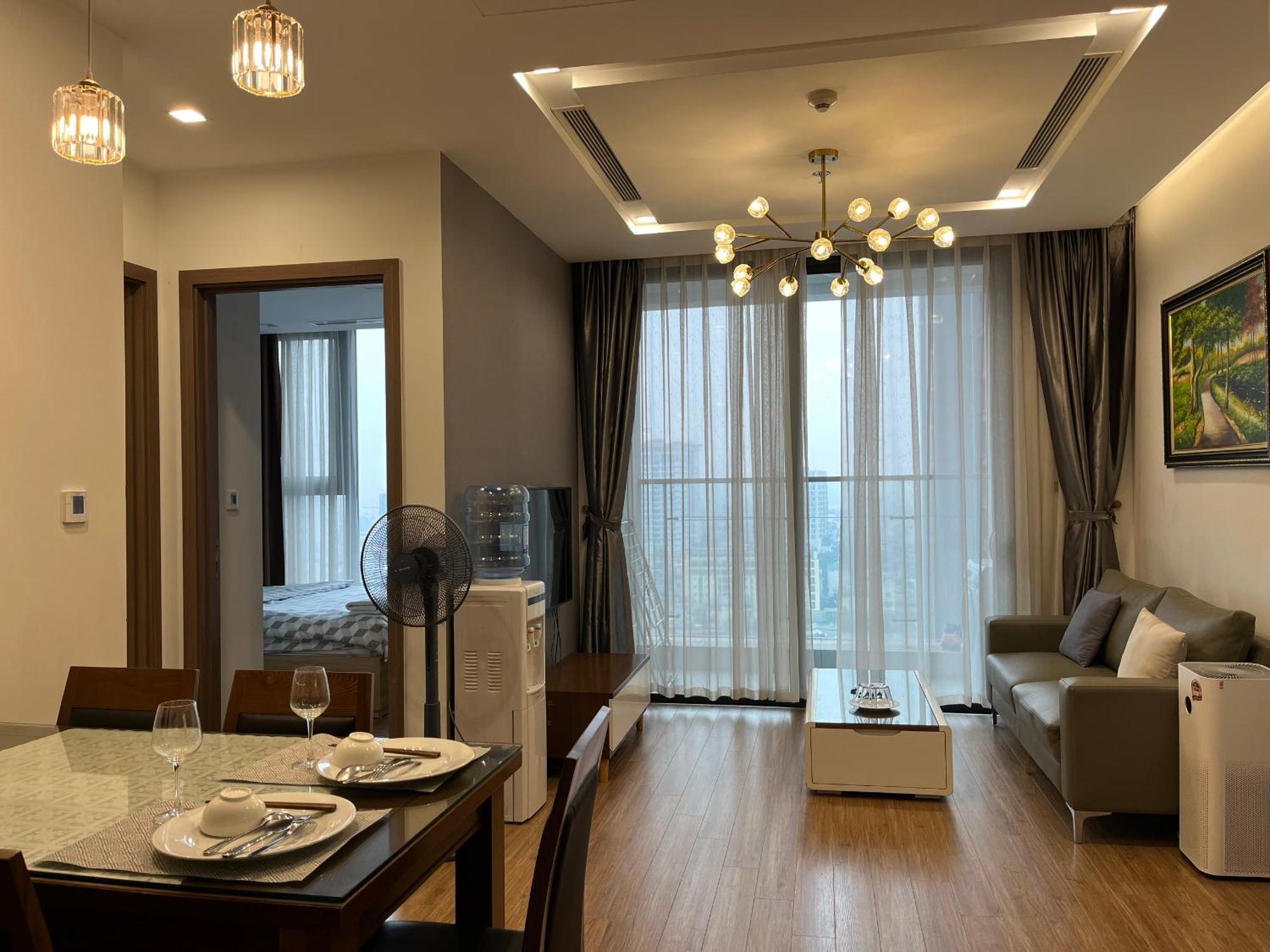 Apartment Vinhomes Metropolis Luxury 2 Br