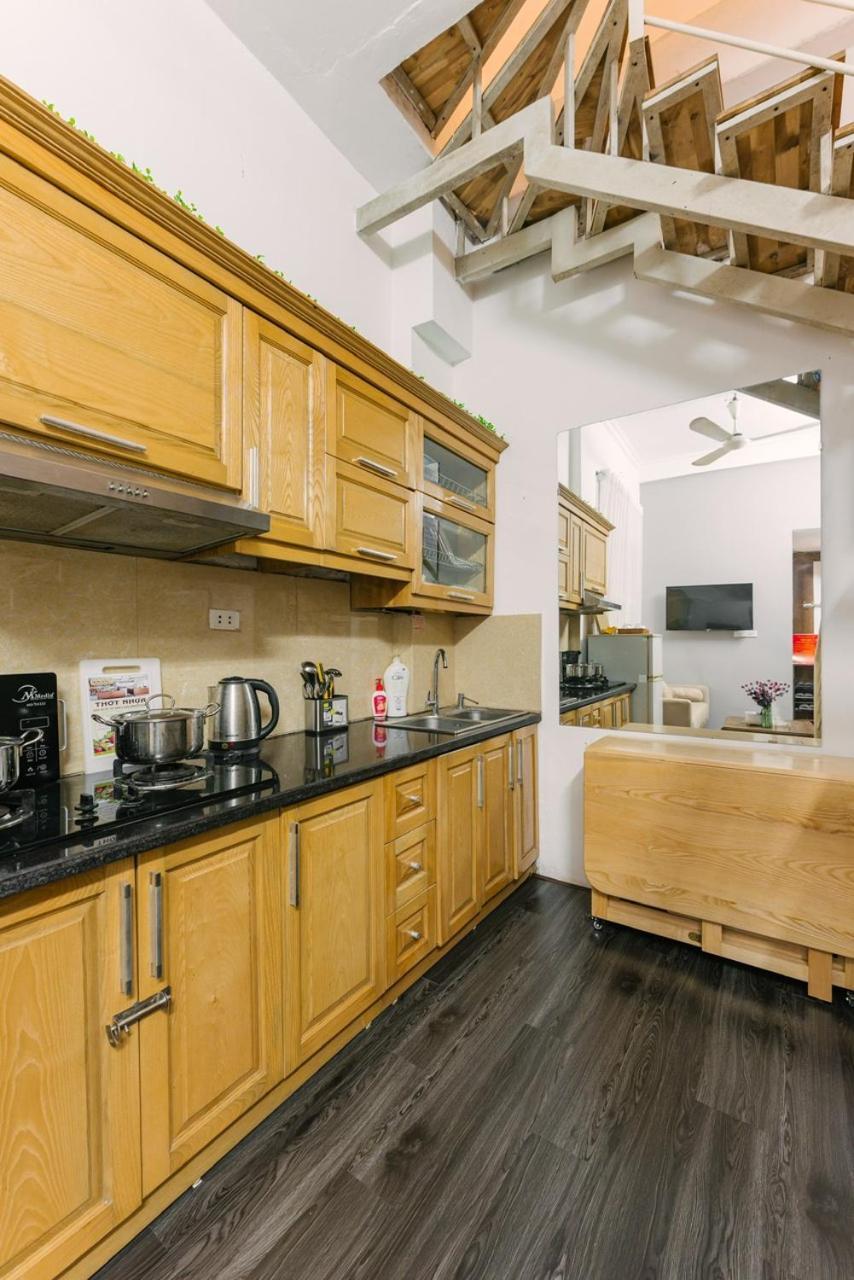 Ha Noi, 3 Bedrooms, Big Balcony, Super Location,