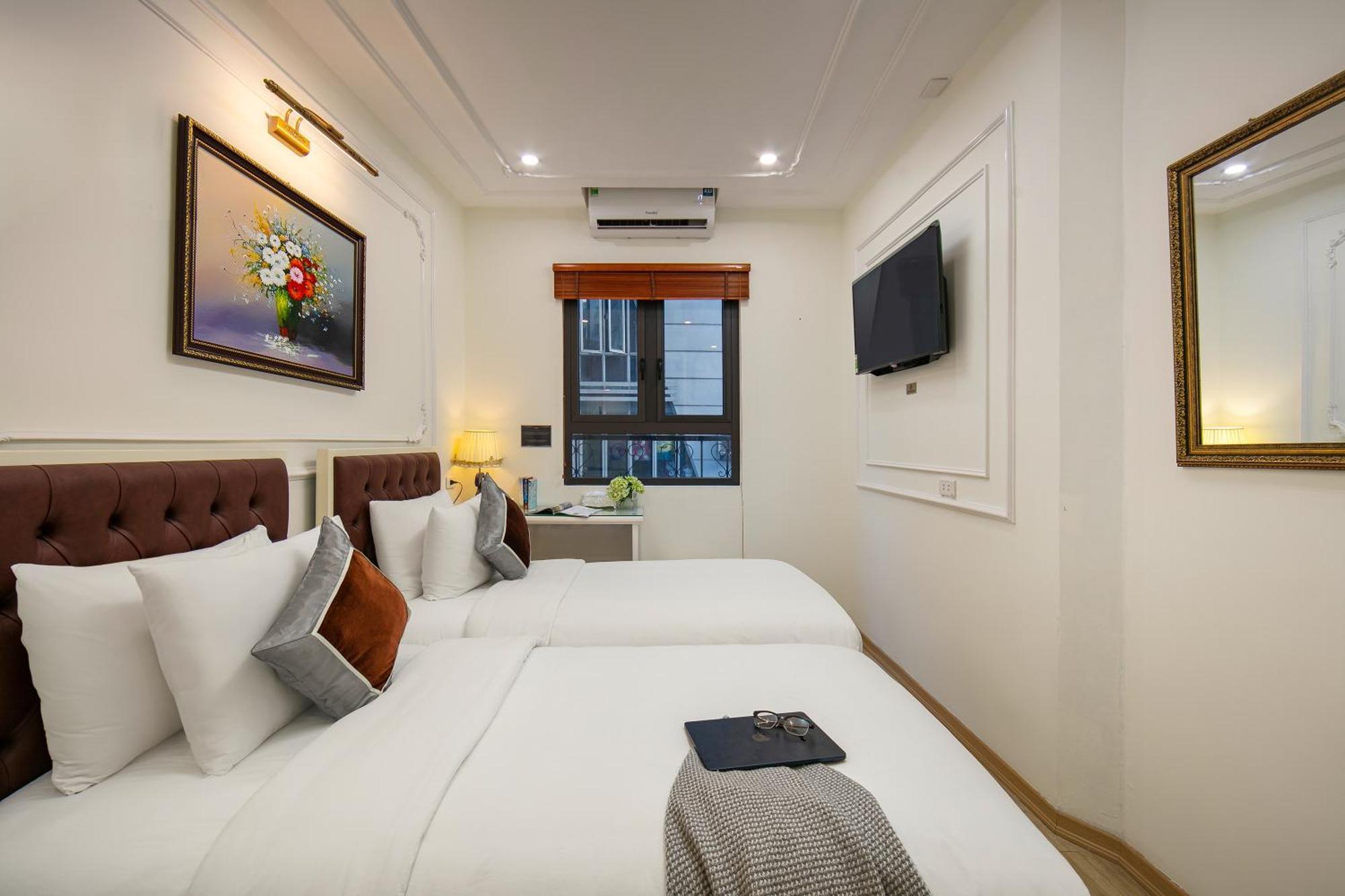 Hotel Tunger Grand & Travel