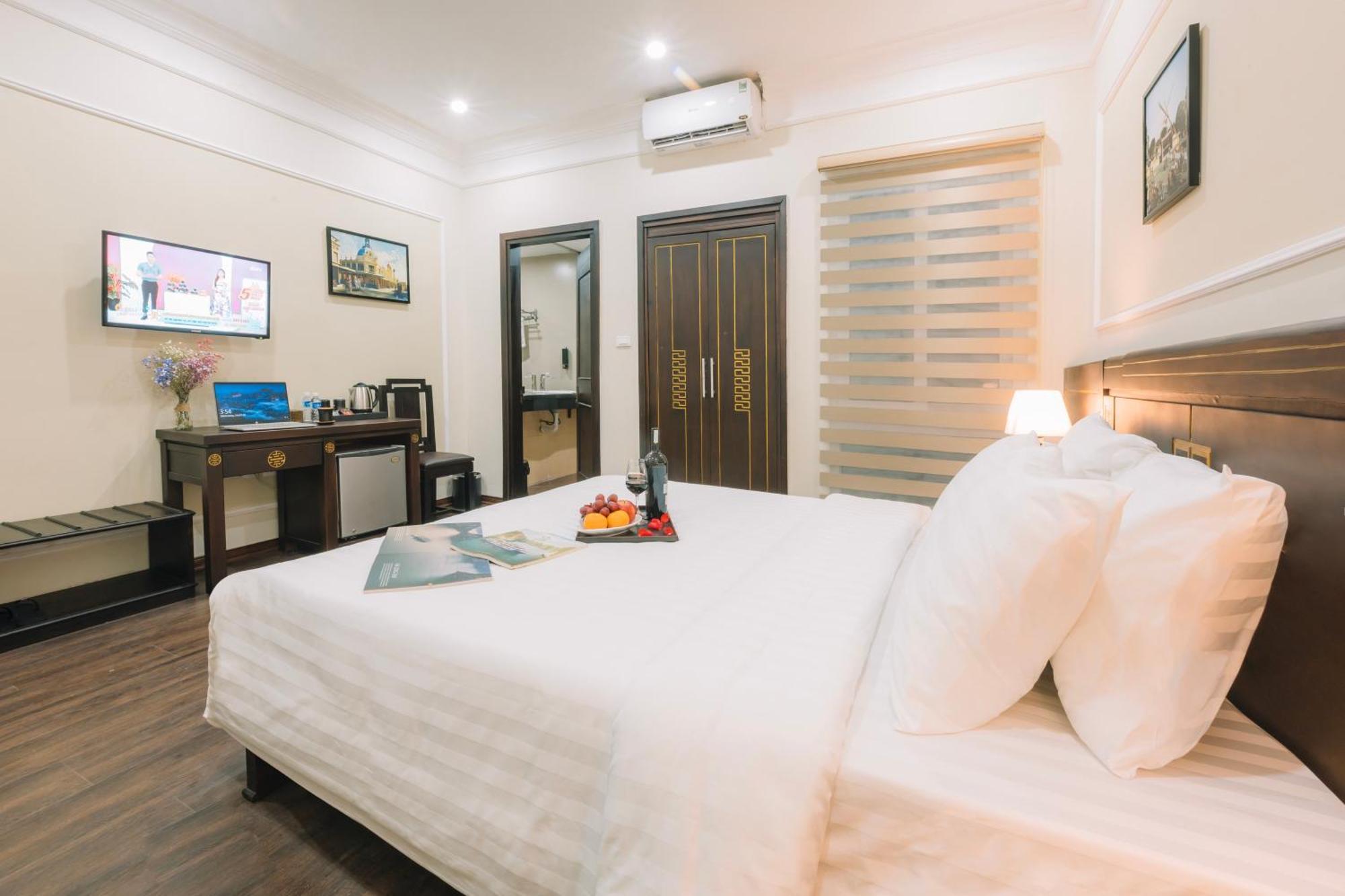 Hotel Ha Noi View & Travel 4*