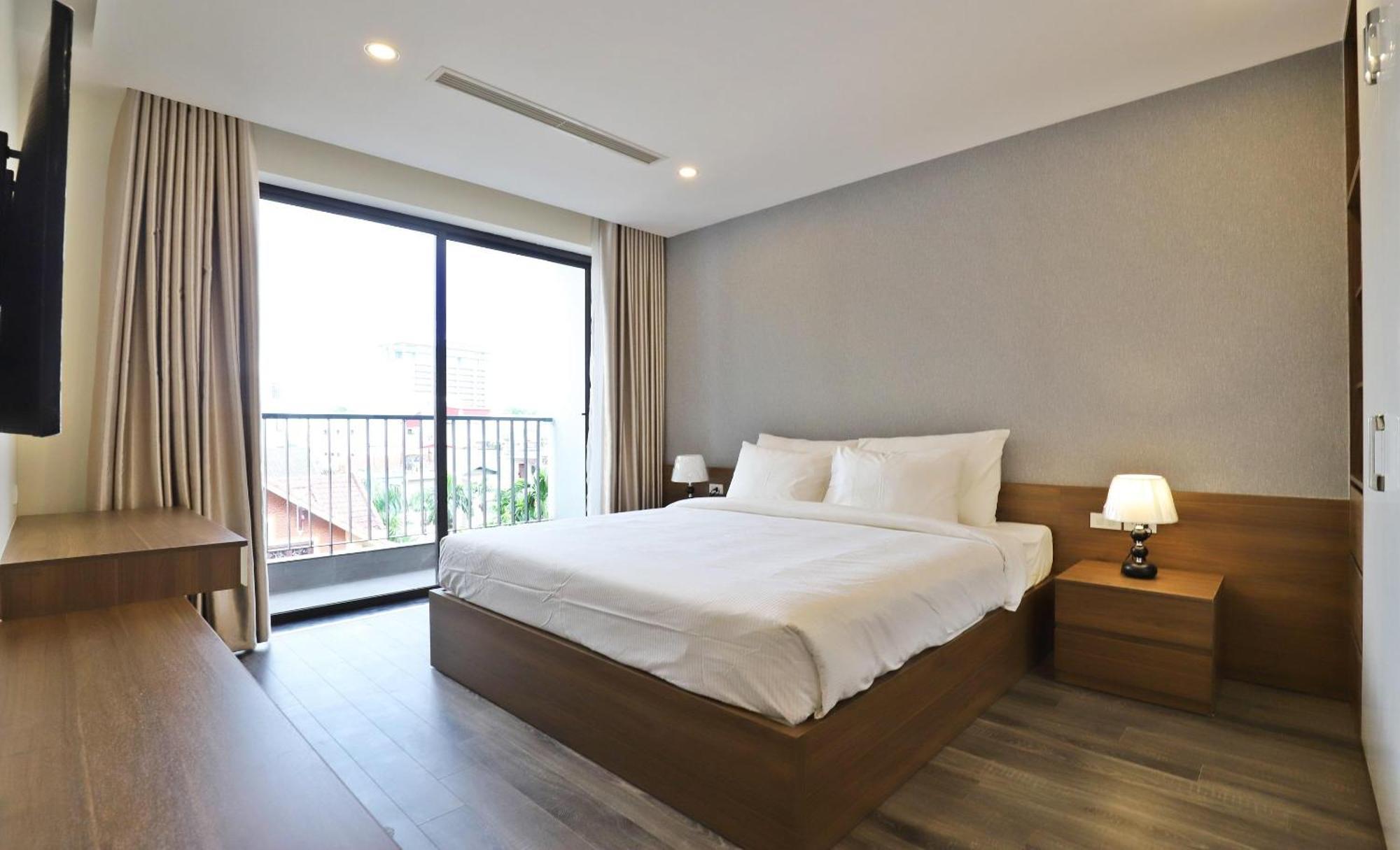 Khách sạn Luxe Paradise Tay Ho