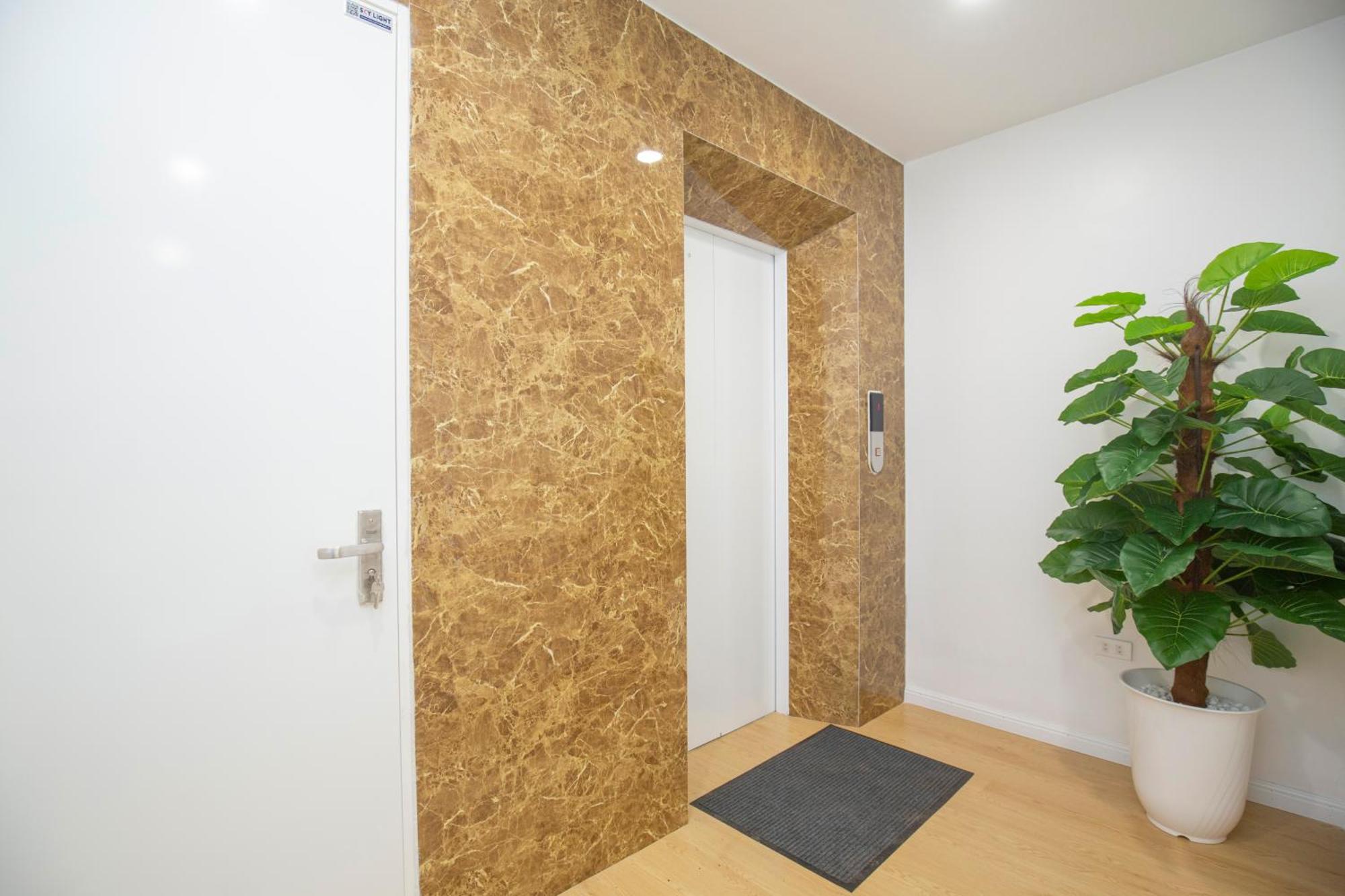 Sumitomo 12- Apartment-535 Kim Ma Street * Hanoi