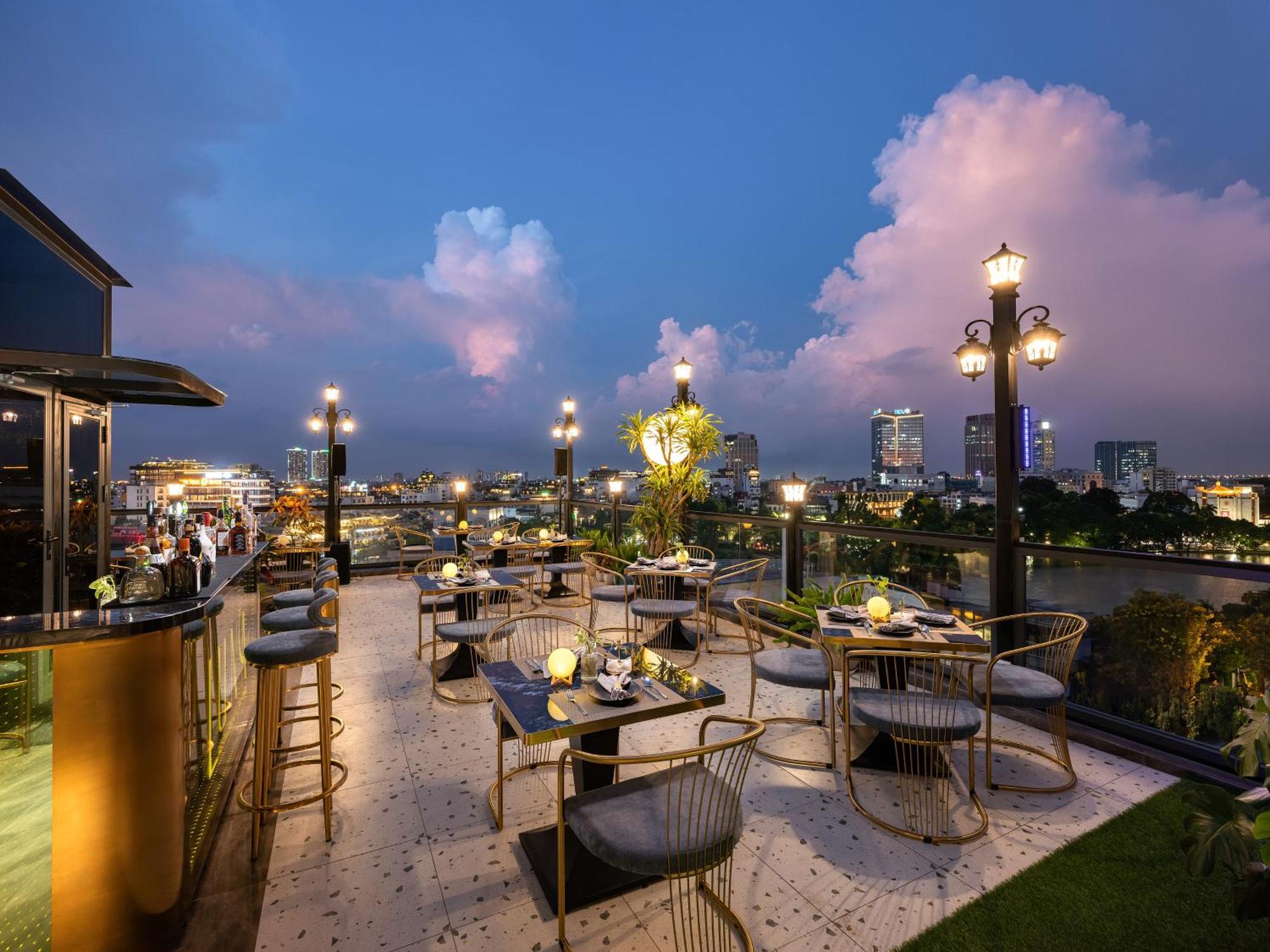 Khách sạn L'signature & Hà Nội