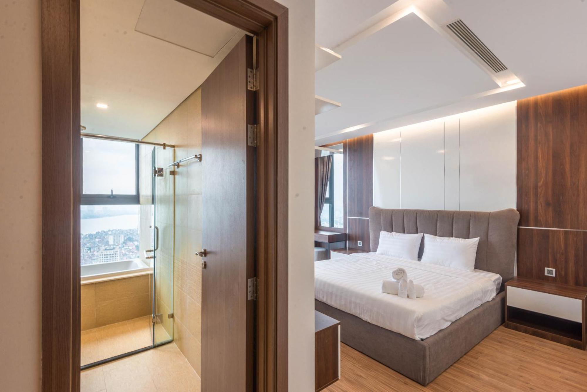 Royal Serviced Vinhomes Metropolis Aparthotel Hanoi