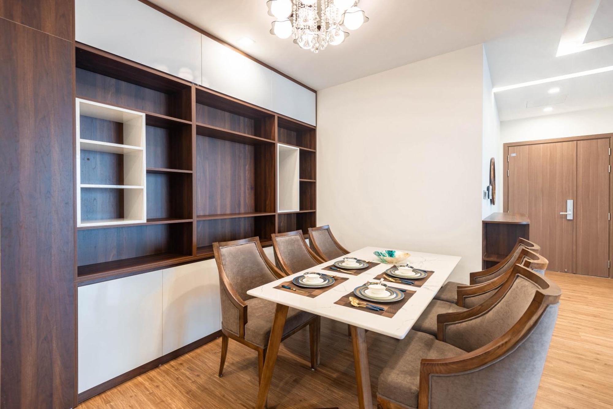 Aparthotel Royal Serviced Vinhomes Metropolis