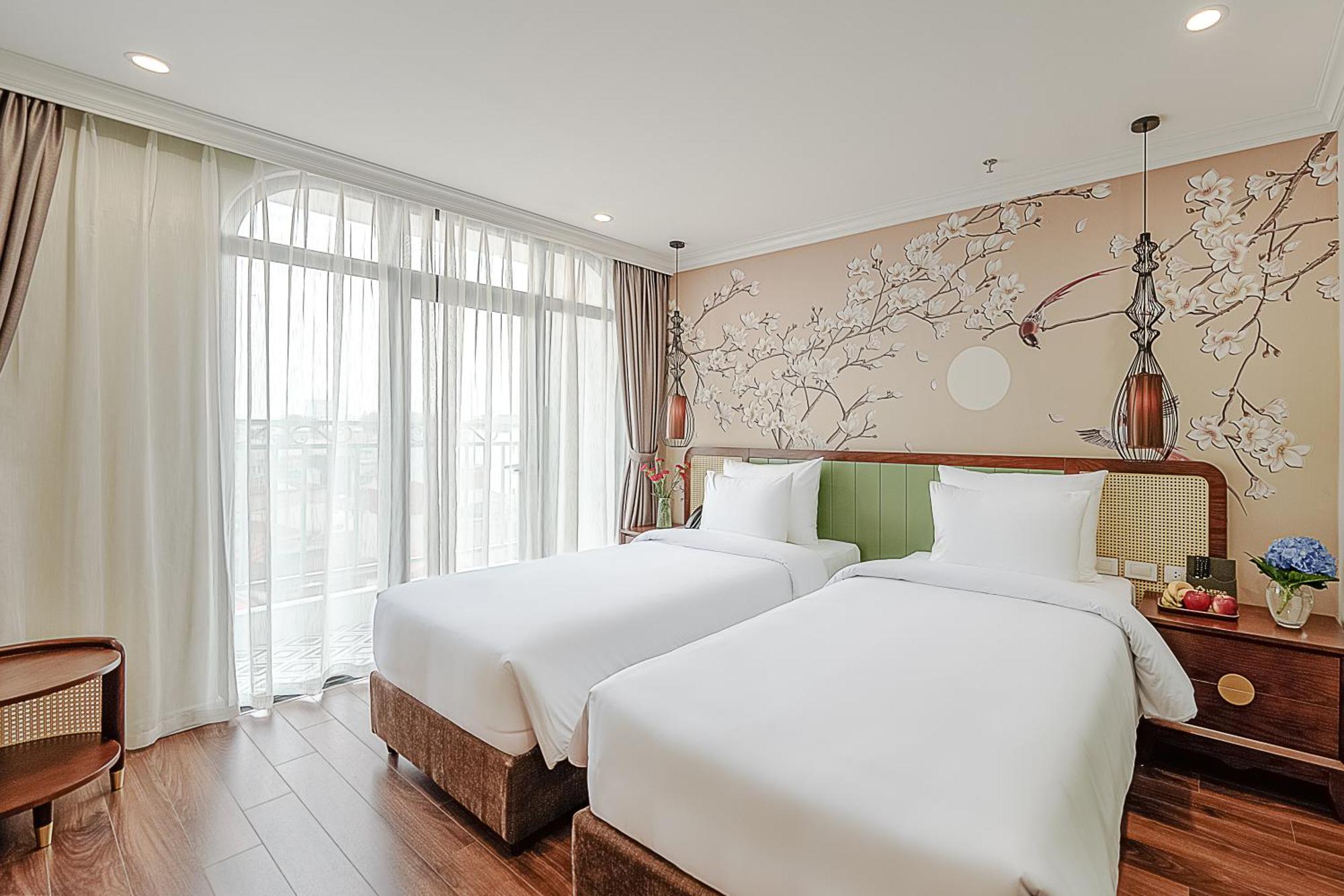 Lestar Hotel 4*