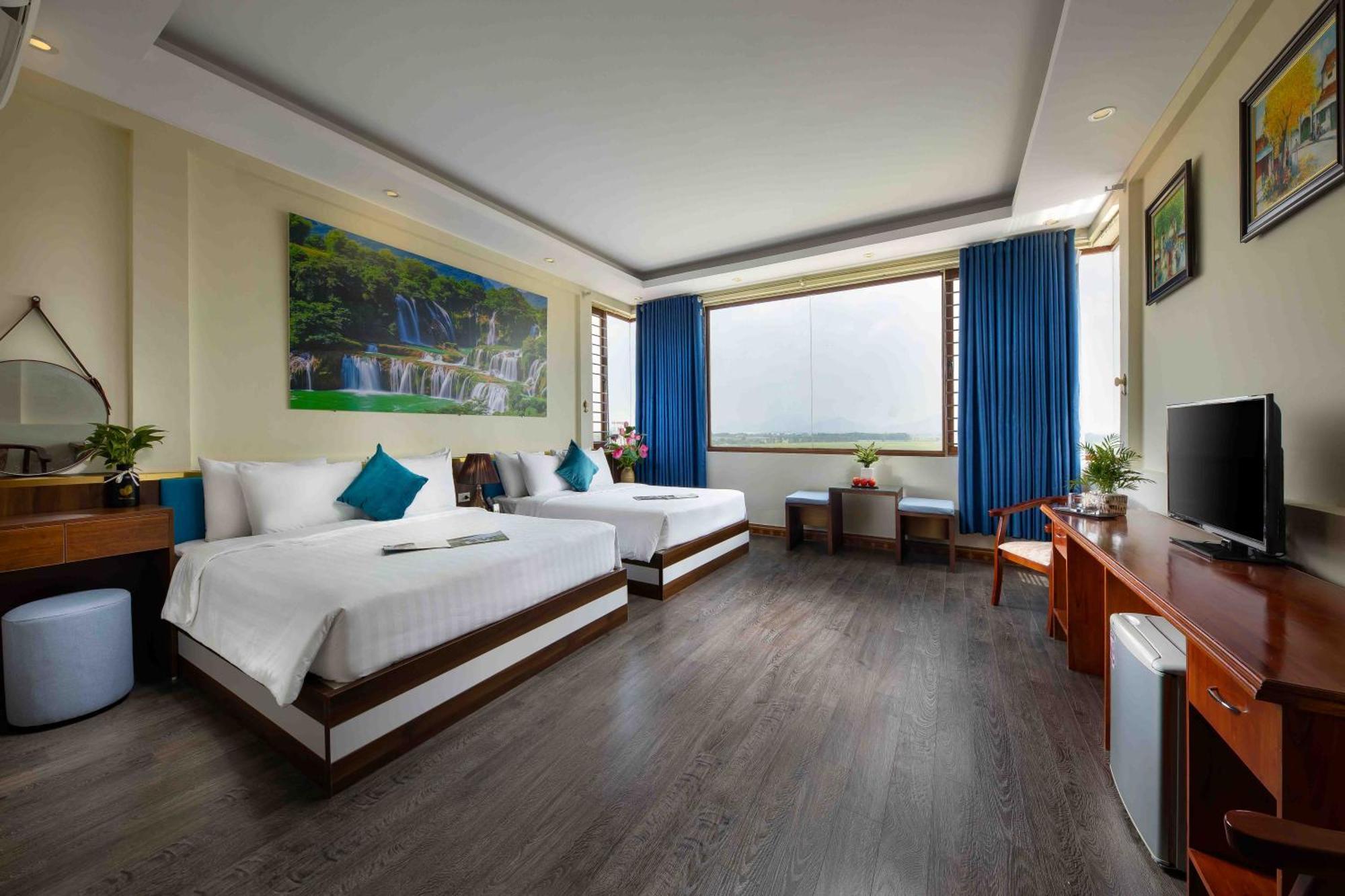 Hotel Viet Village Airport & Restaurants