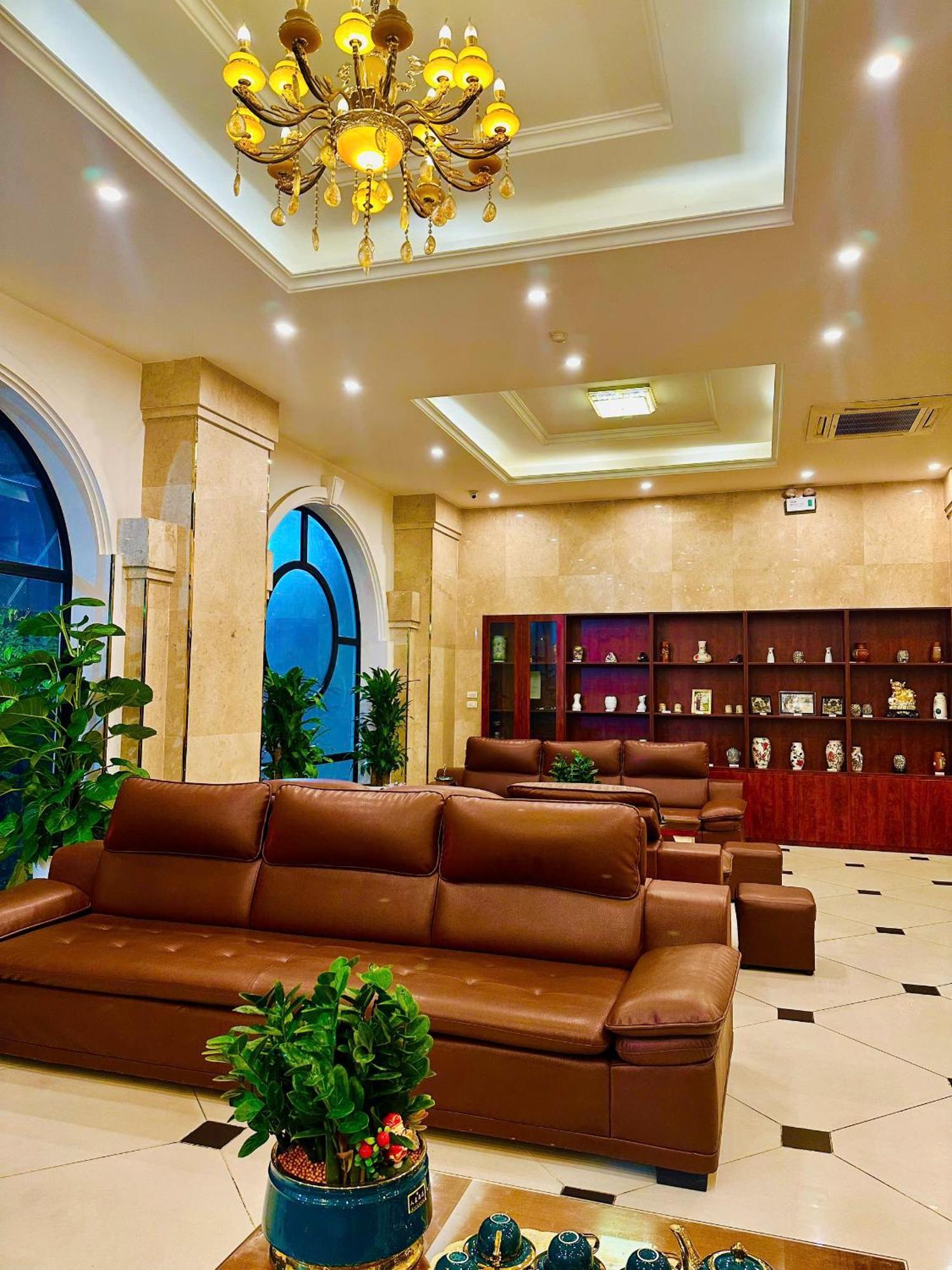 Sunrise Hotel 3*