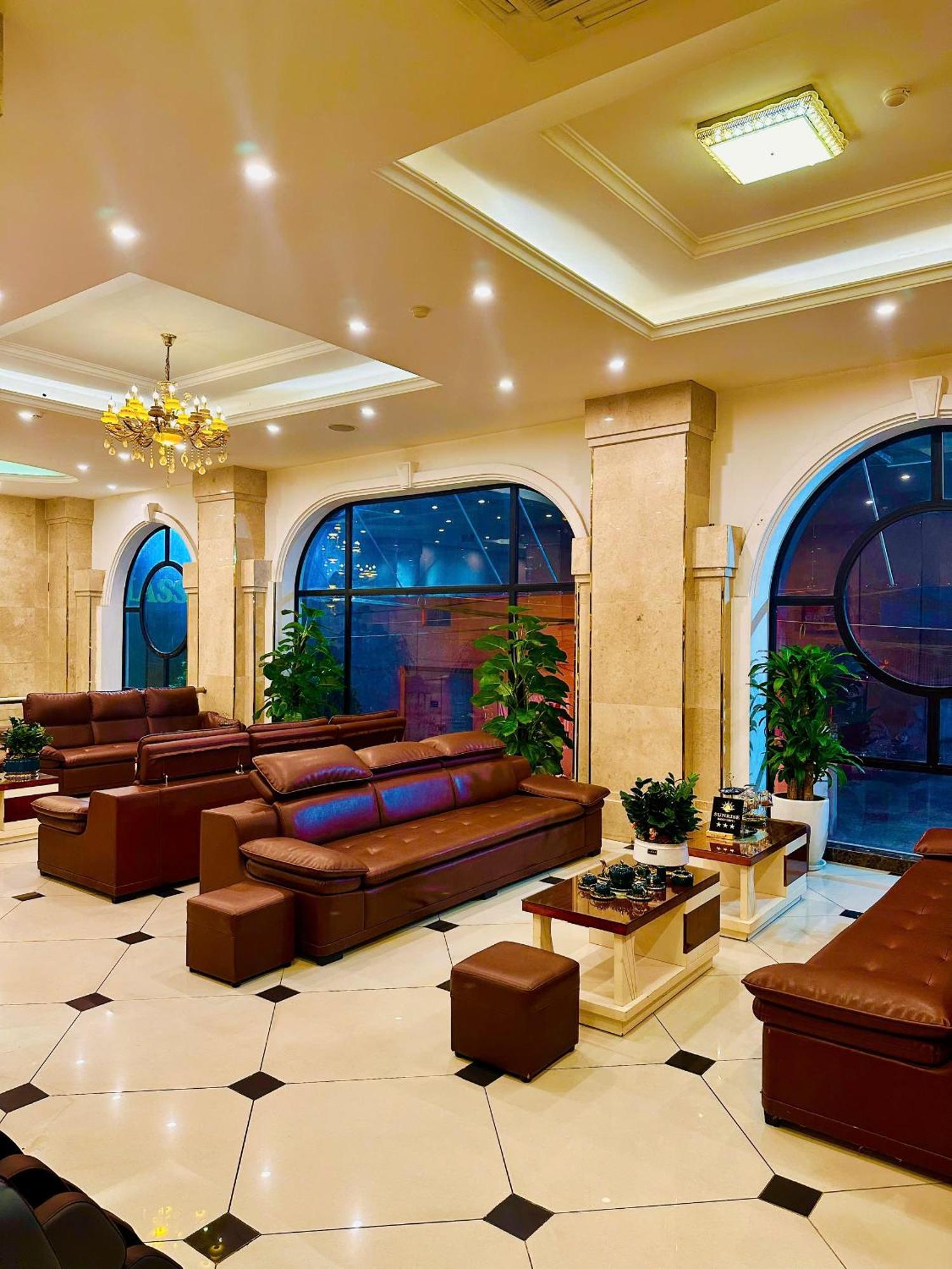 Hotel Sunrise 3*