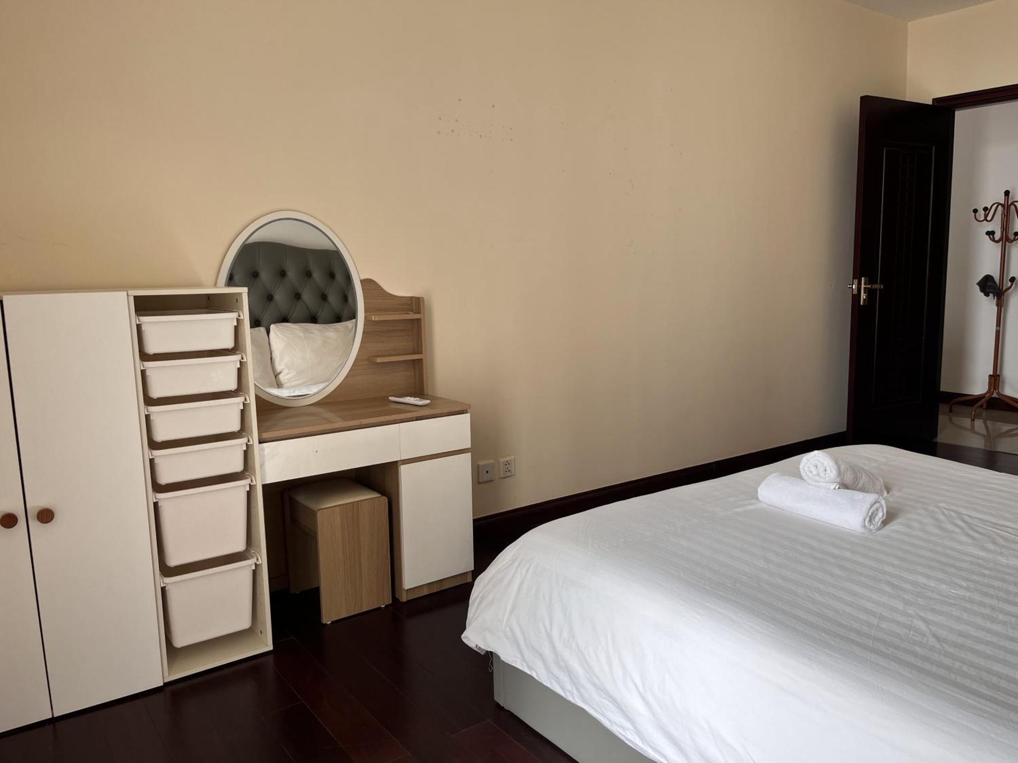 Vinhomes Royal 3 Br *