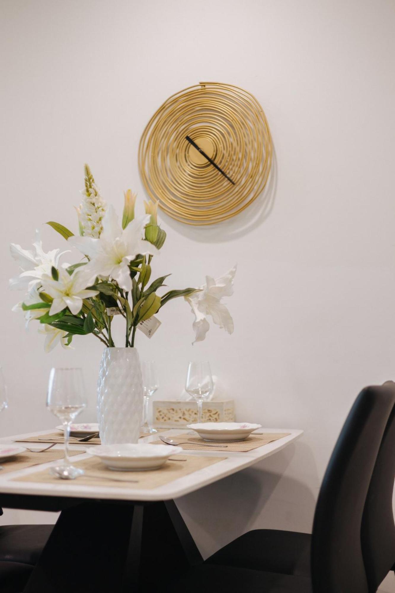 Apartment Lynn - Vinhomes Metropolis Near Lotte Center Hanoi