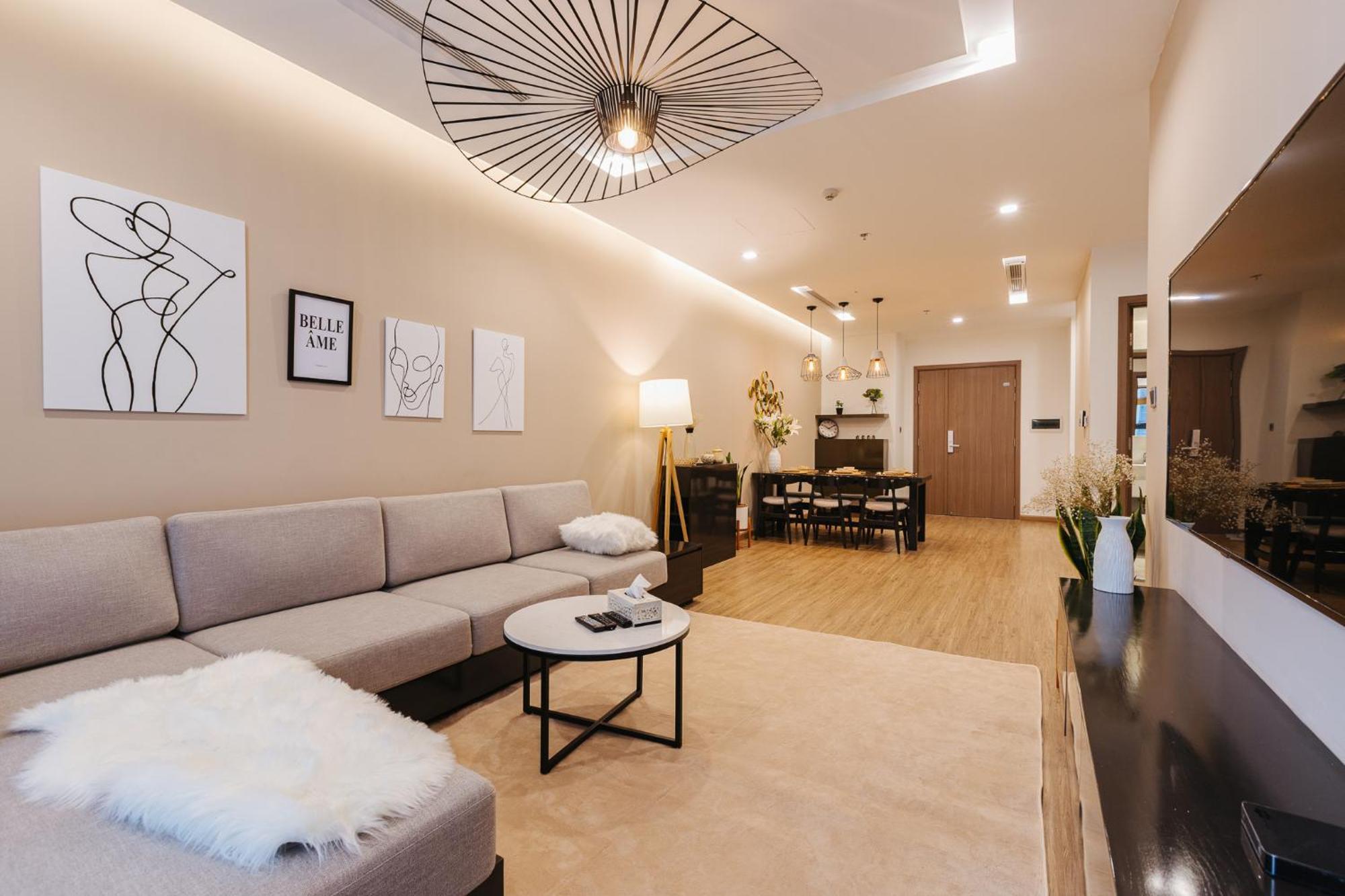 Lynn - Vinhomes Metropolis Near Lotte Center *