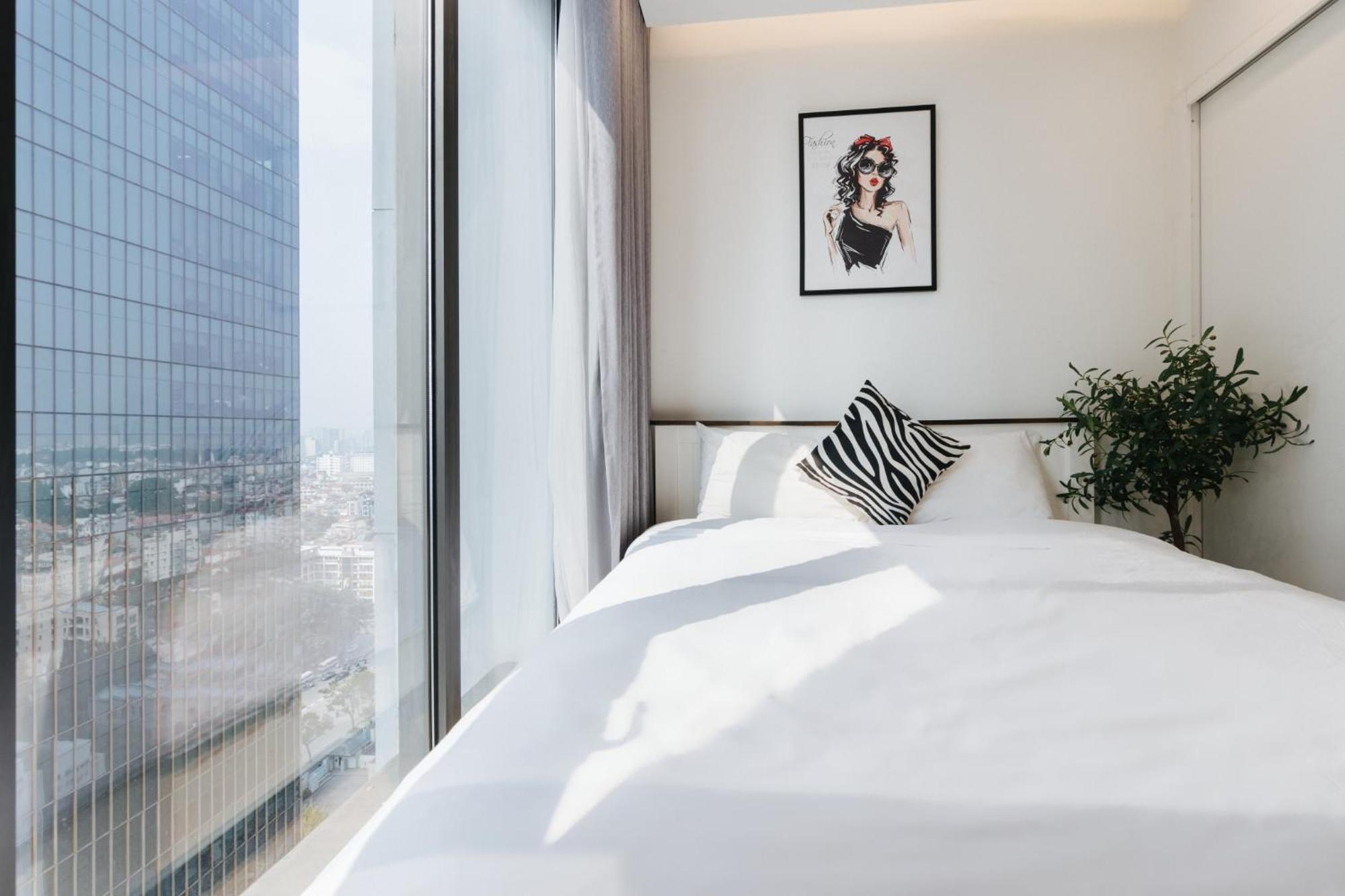 Apartment Lynn - Vinhomes Metropolis Near Lotte Center Hanoi