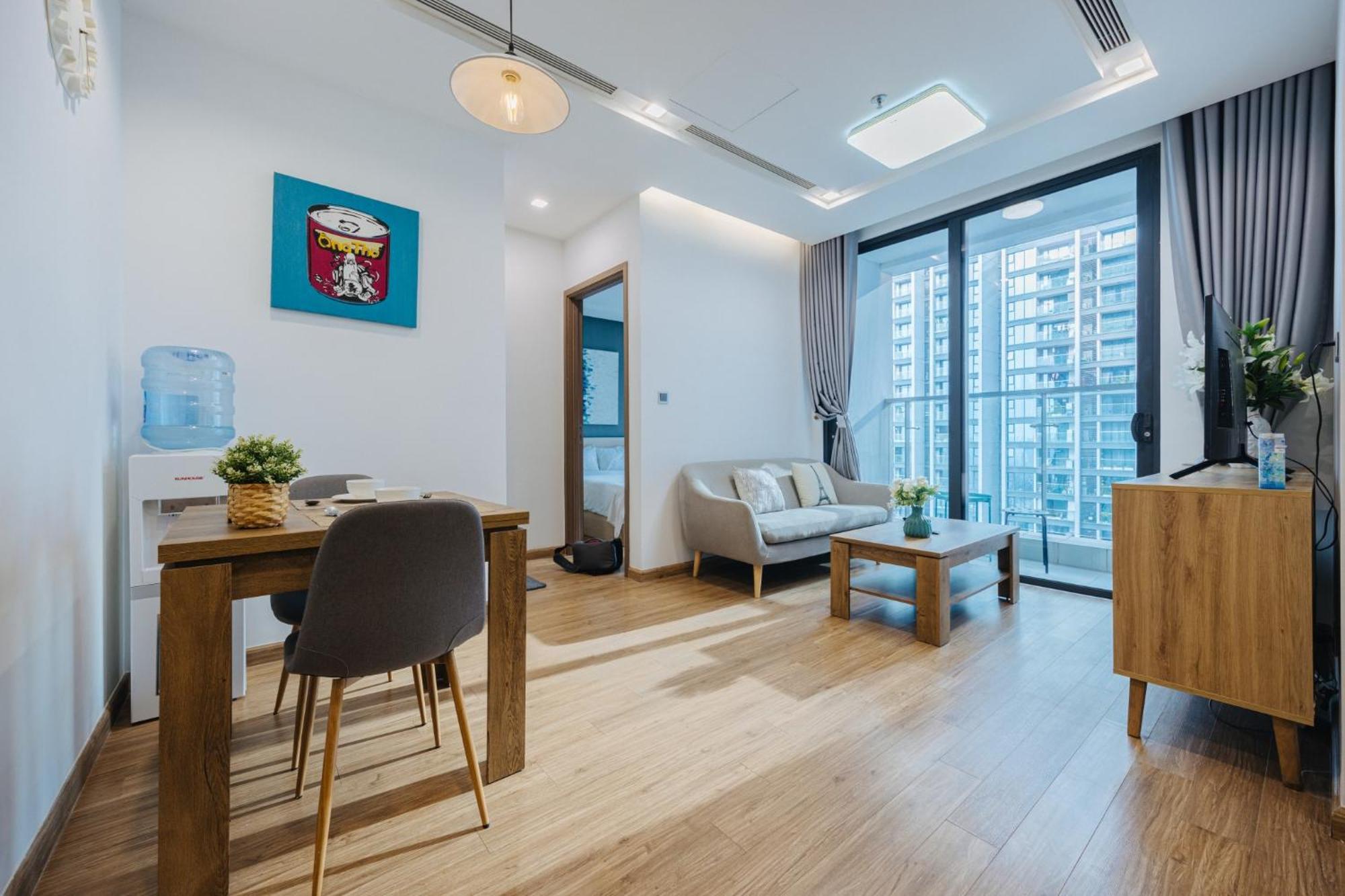 Lynn - Vinhomes Metropolis Near Lotte Center Hanoi