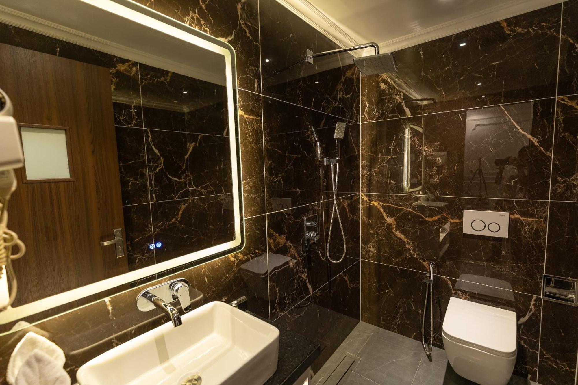 Hoang Gia Xa La Boutique Hotel