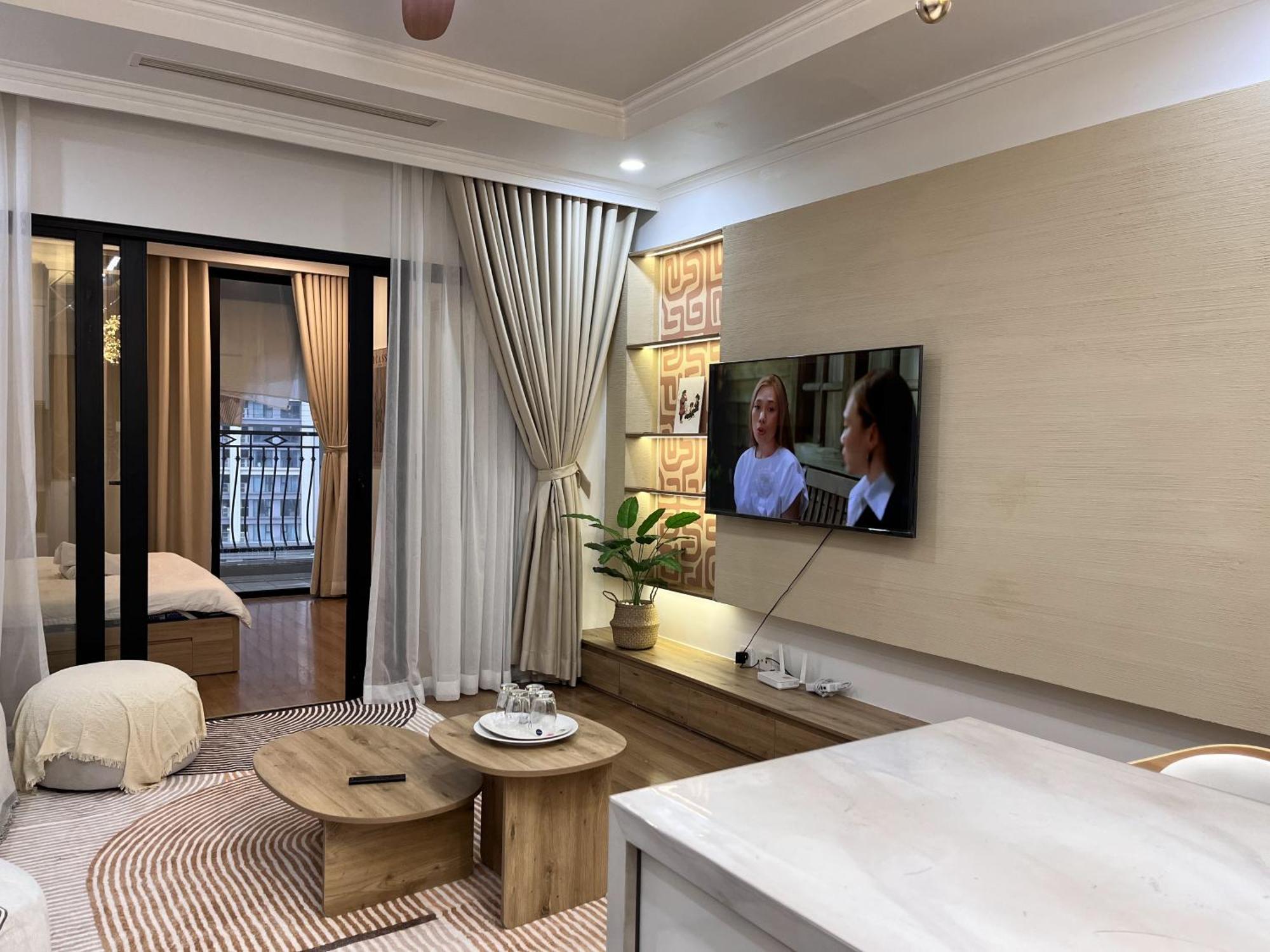 U - 1 Bedroom At Vinhomes Royal *