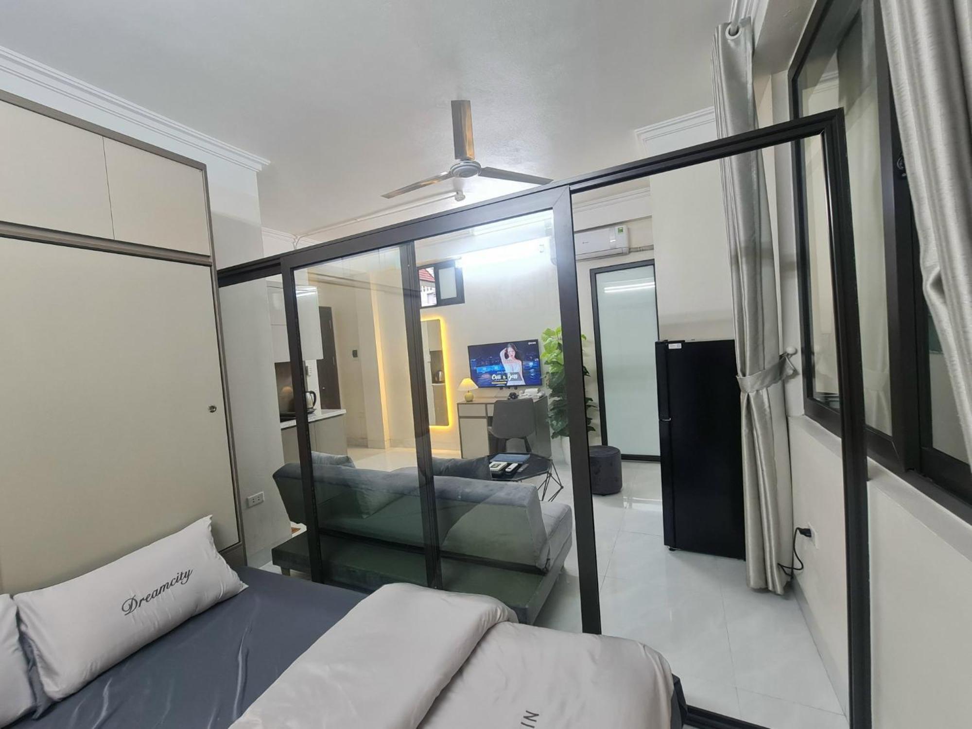 Lase Lit Homes - Ha Noi Apartment *