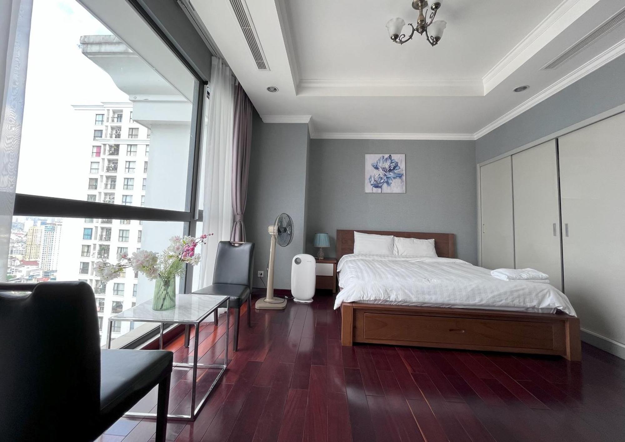 Vinhomes Royal Luxury 3br Hanoi