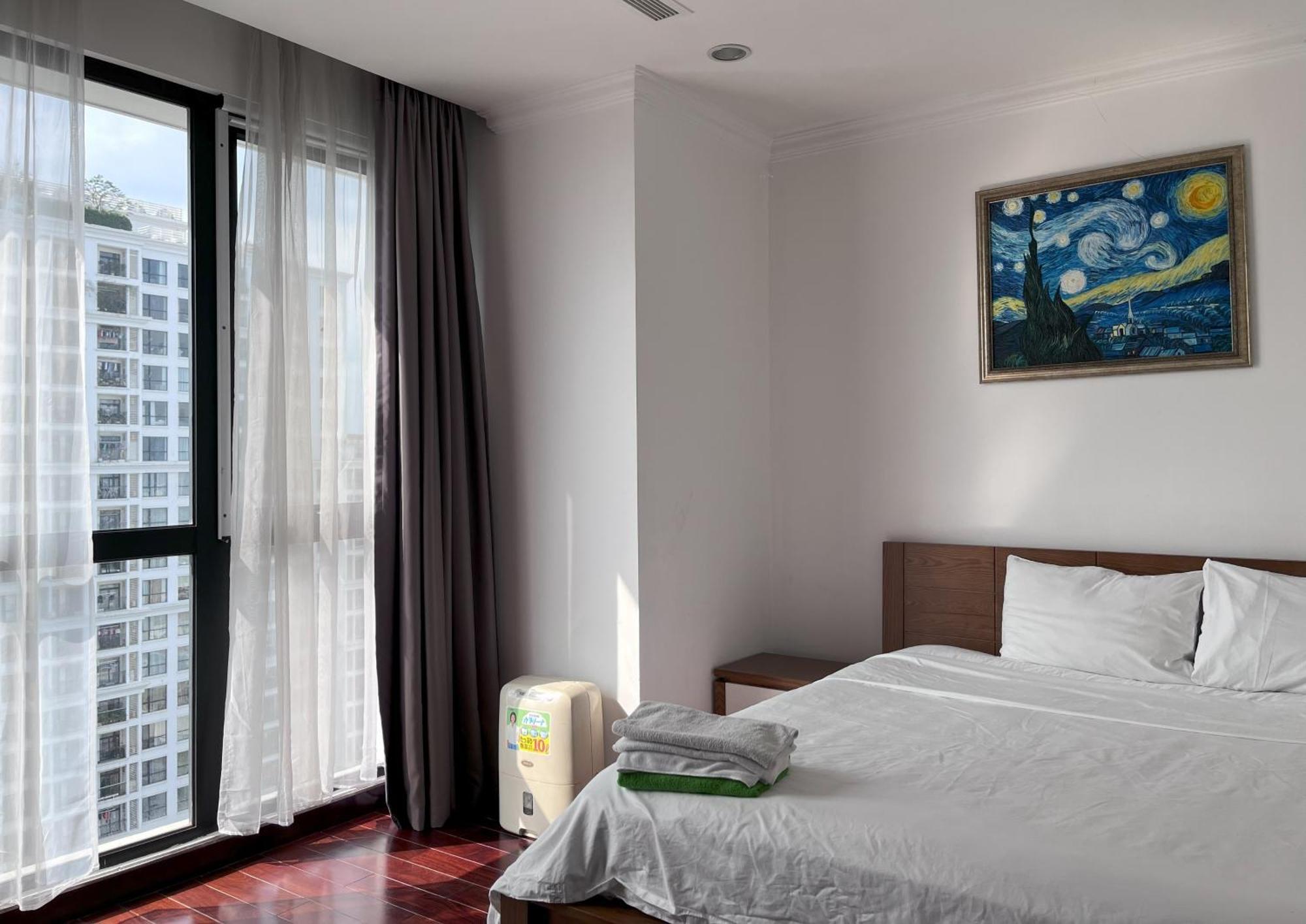 Apartment Vinhomes Royal Luxury 3br Hanoi