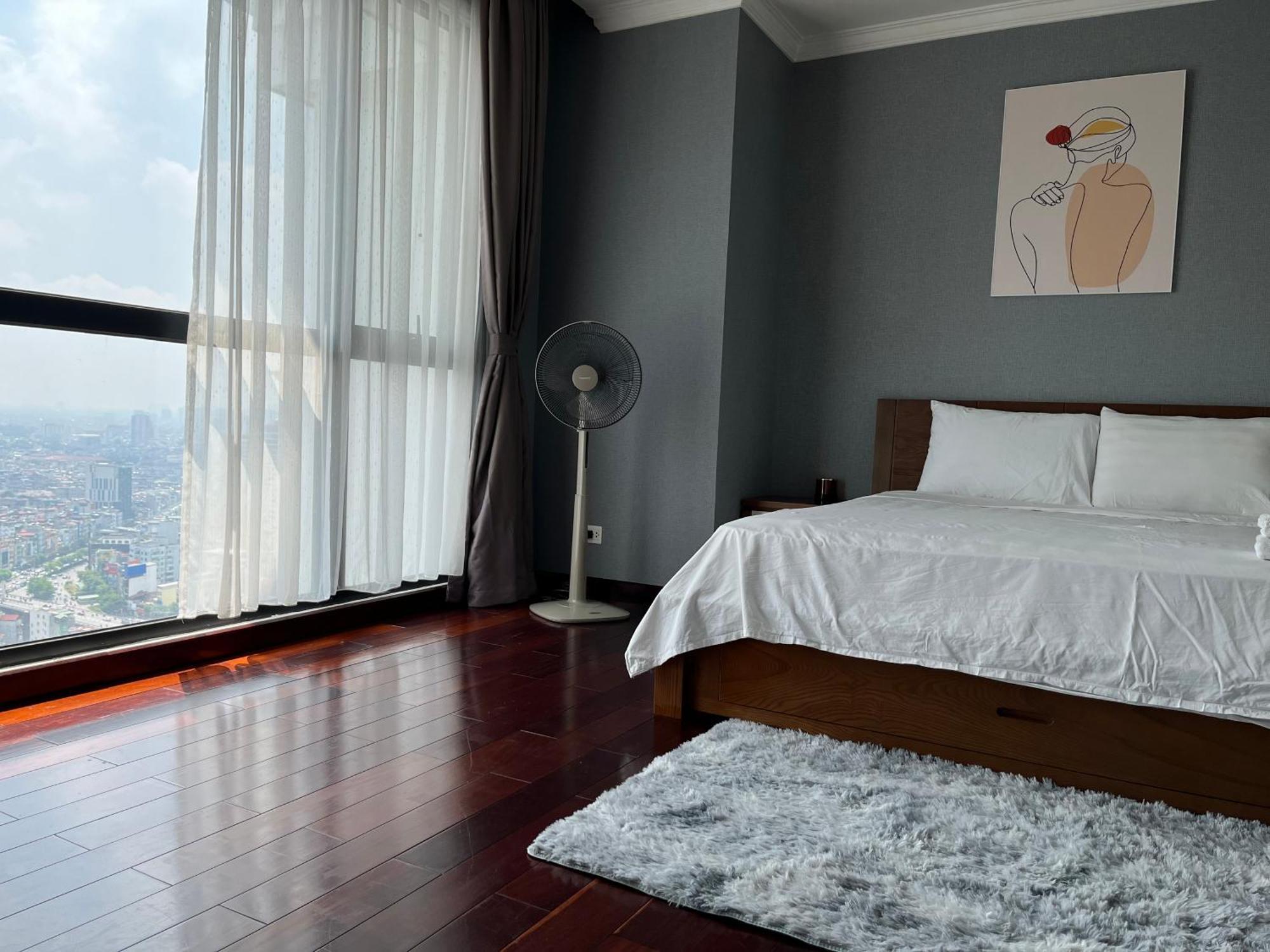 Vinhomes Royal Luxury 3br Apartment