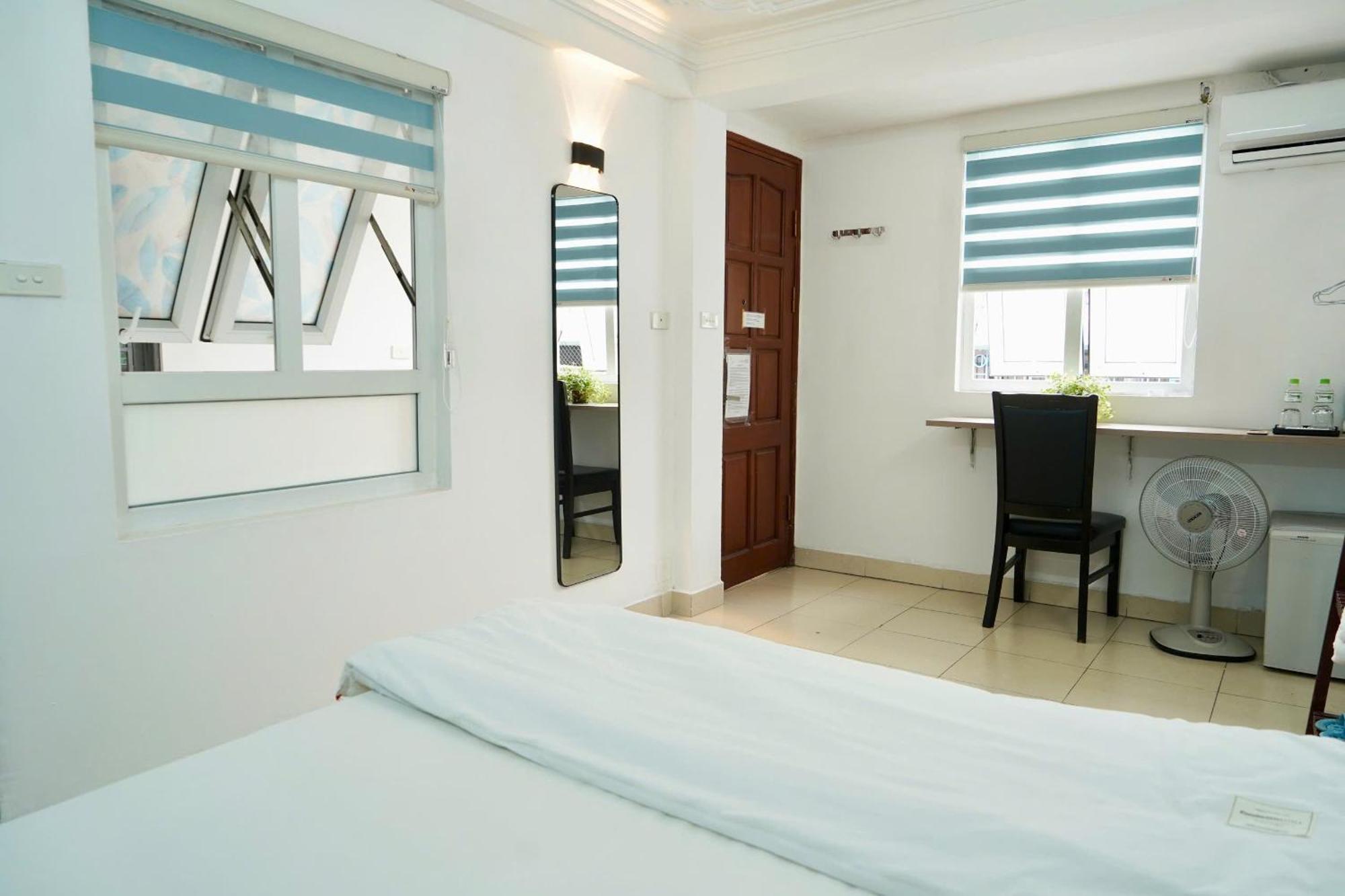 Bluebell Hotel *