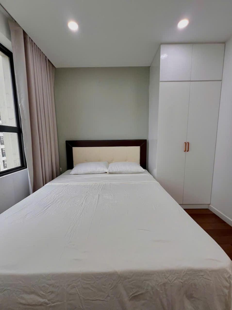 Vinhomes Dcapitale Tran Duy Hung Ho Cao Cap Mint 3br * Hanoi
