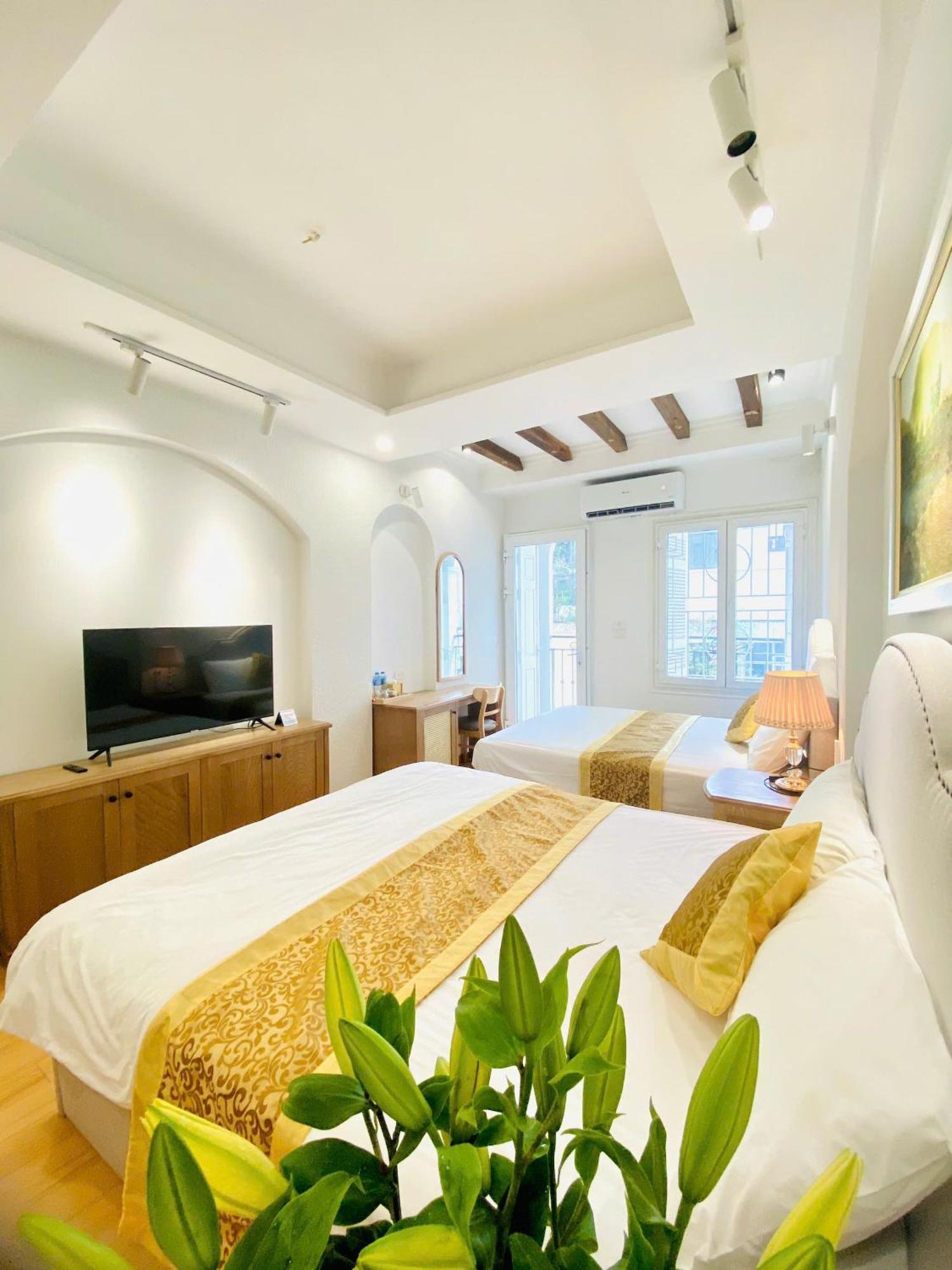 Aparthotel La Mandarina & Travel At 13 Hang Hanh Street Hanoi