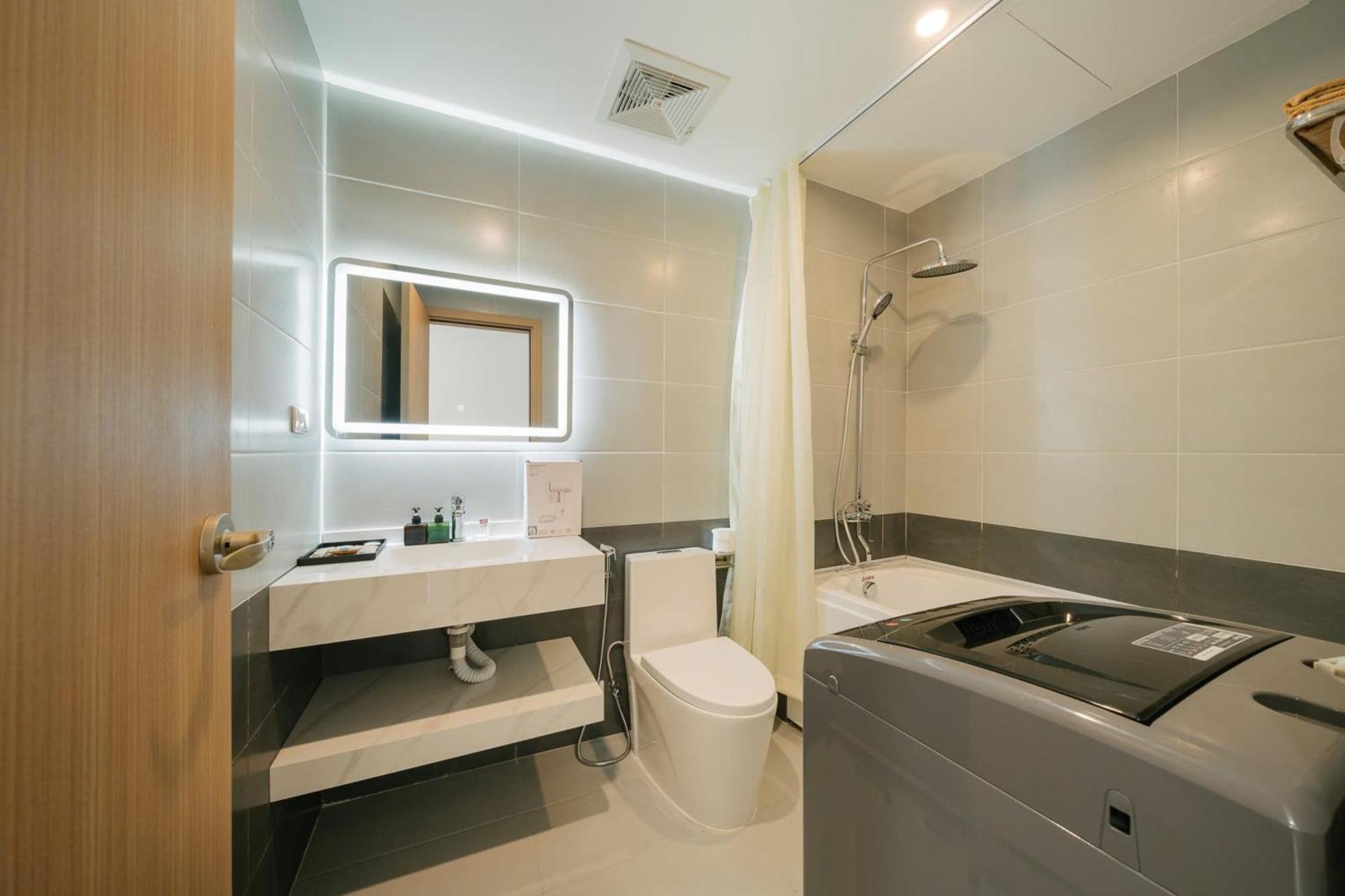 Hotel Lux Ngoc Khanh 2 Hanoi