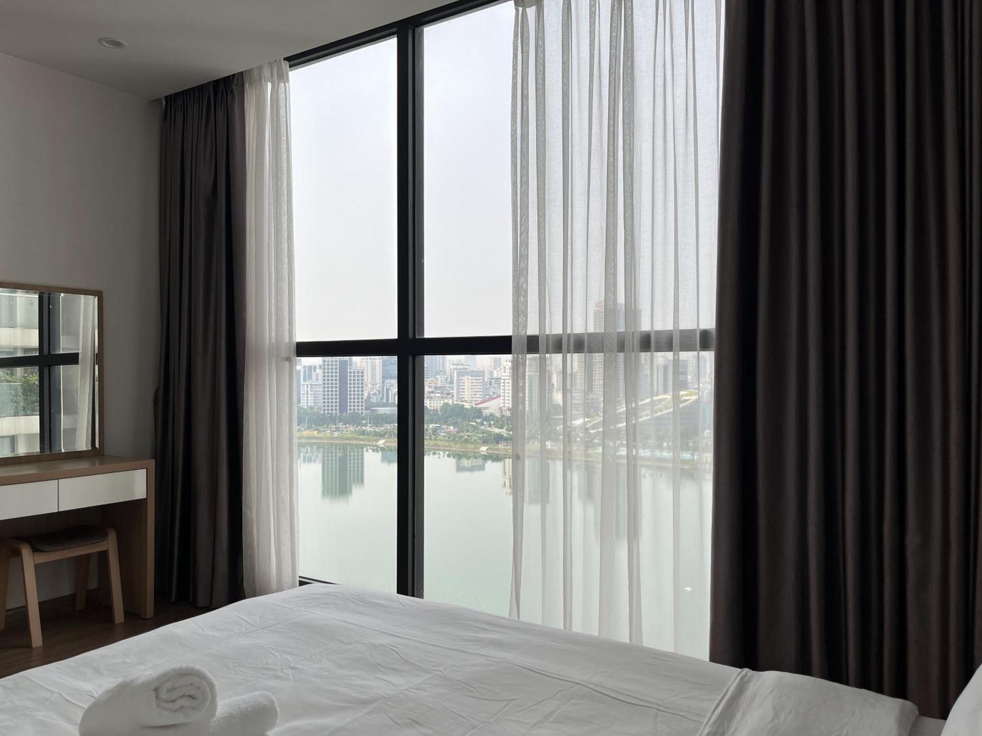 Vinhomes Skylake Luxury 4br Near Keangnam Apartment