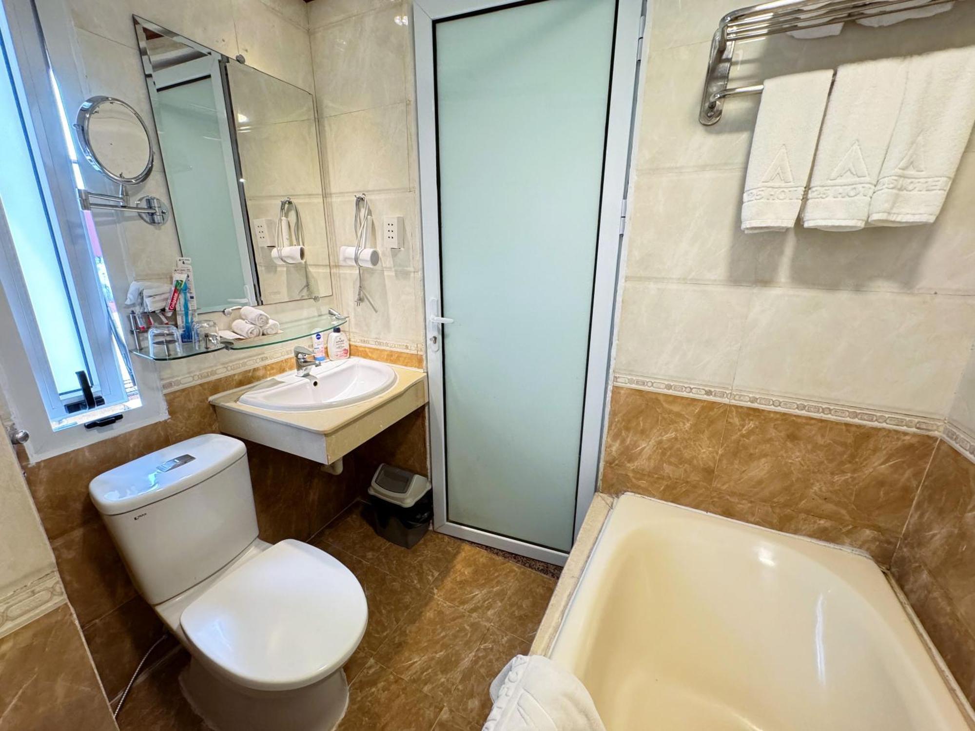 Hotel A25 - 44 Hang Bun 2*